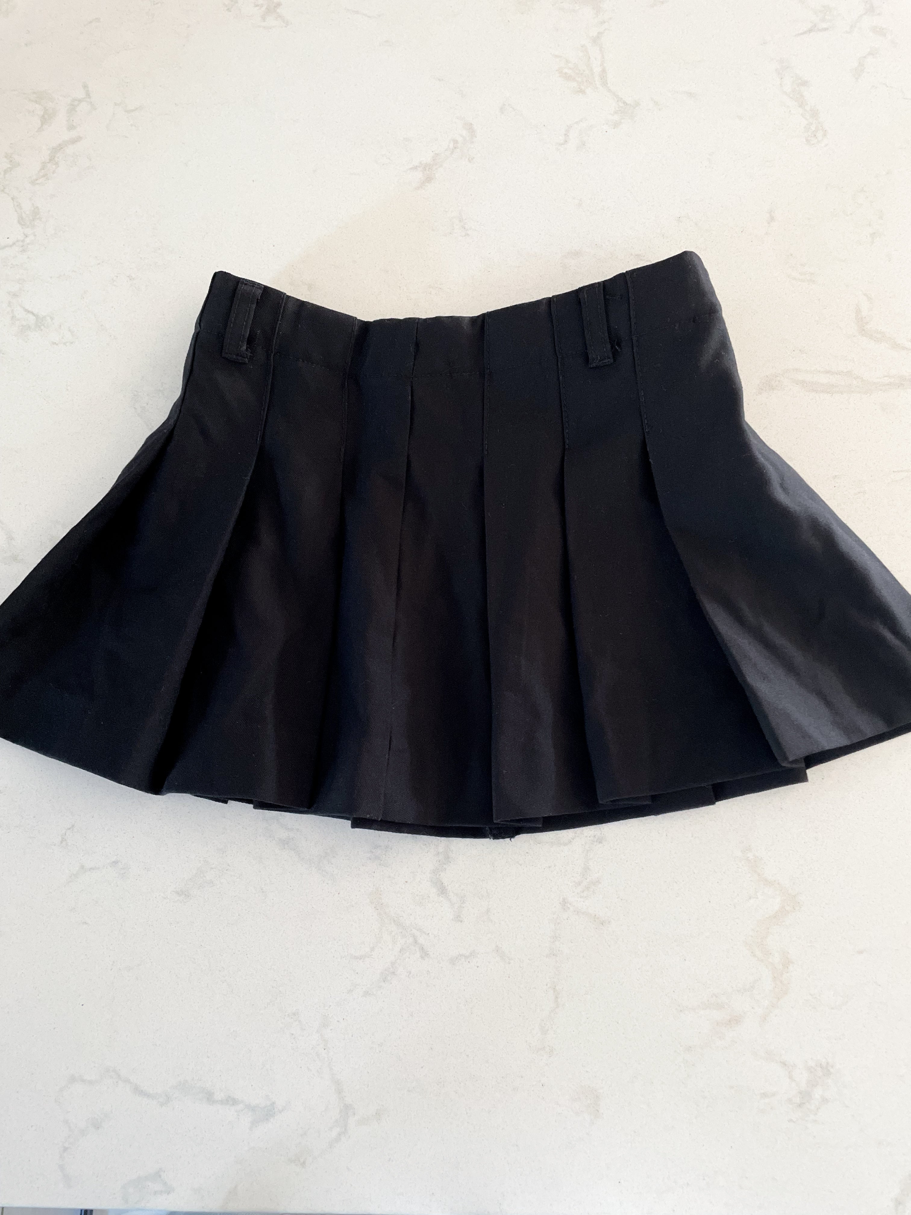 H&M-5T-VGUC- black skirt