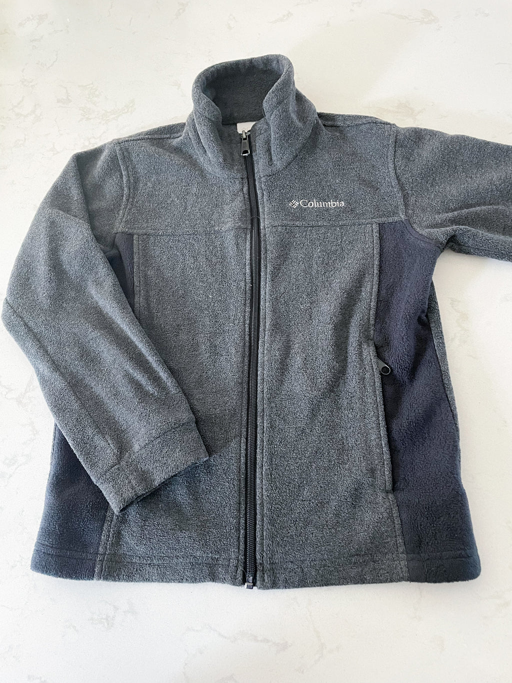 Columbia- 8Y- dark grey zip up