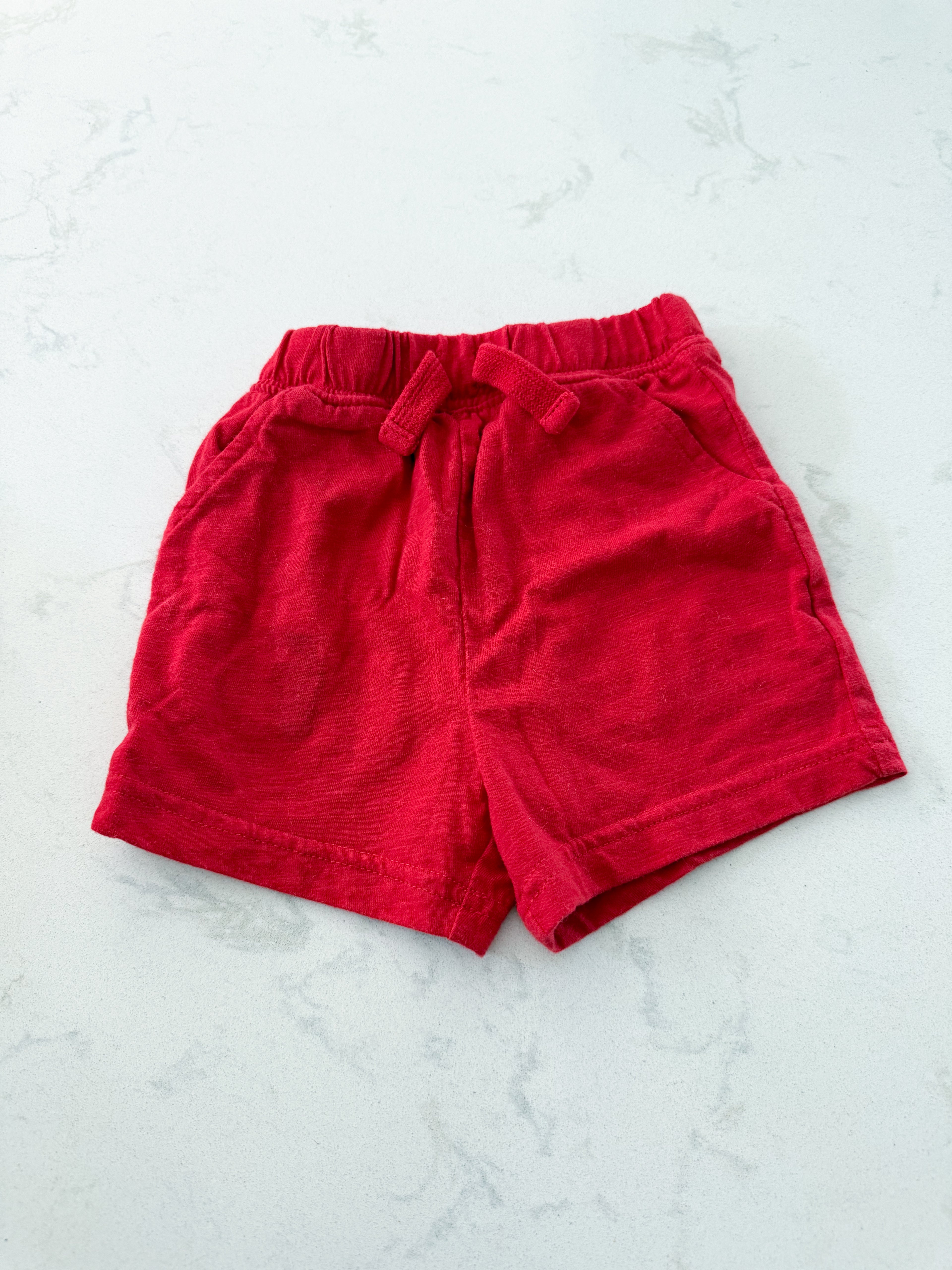 George- 12-18m- VGUC- red cloth shorts