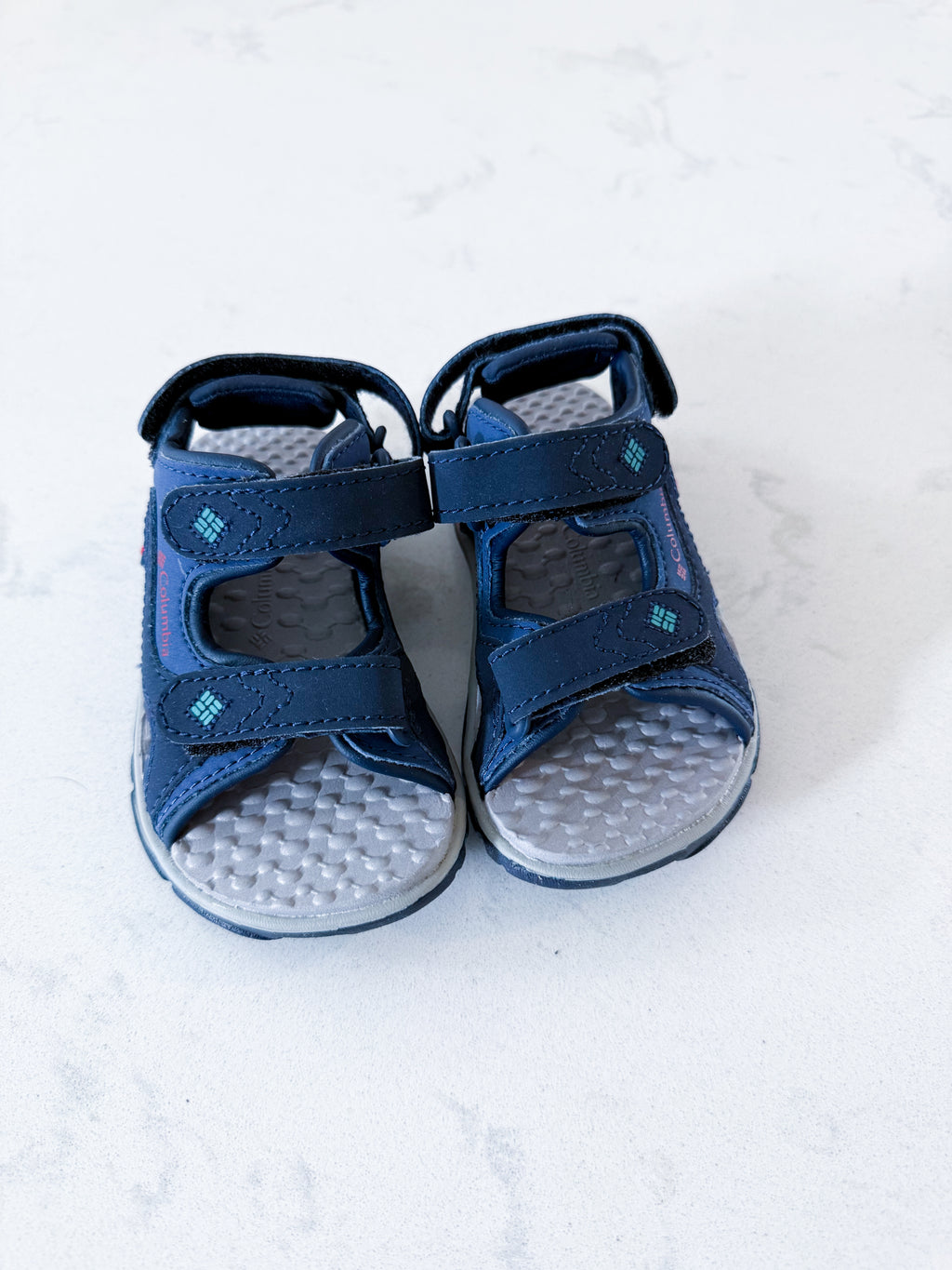 Columbia- 6C- BNWT- Velcro strap  sandals