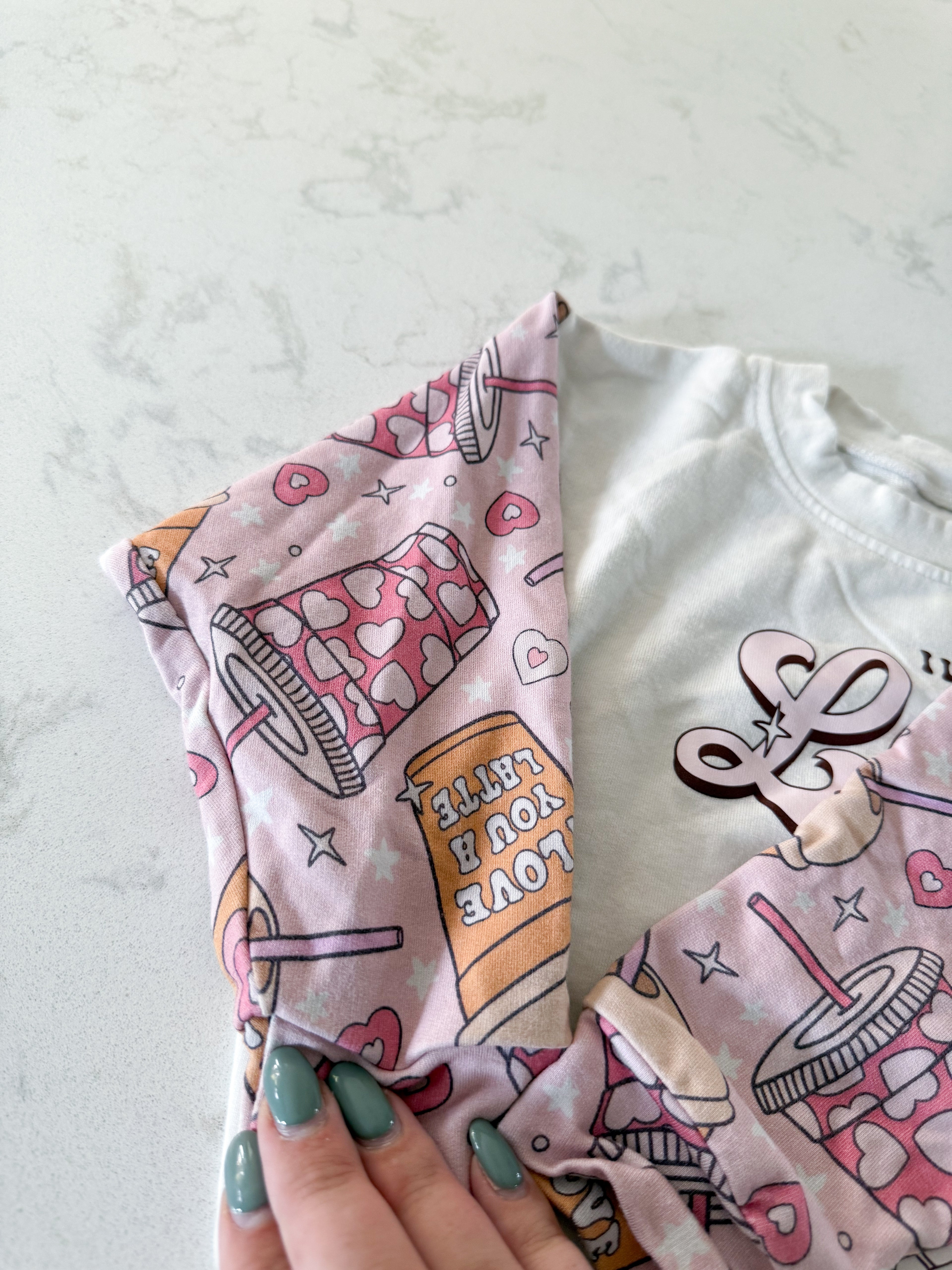 Ellie&B- 18-24m- PLAY- bamboo crew with love you a latte pattern