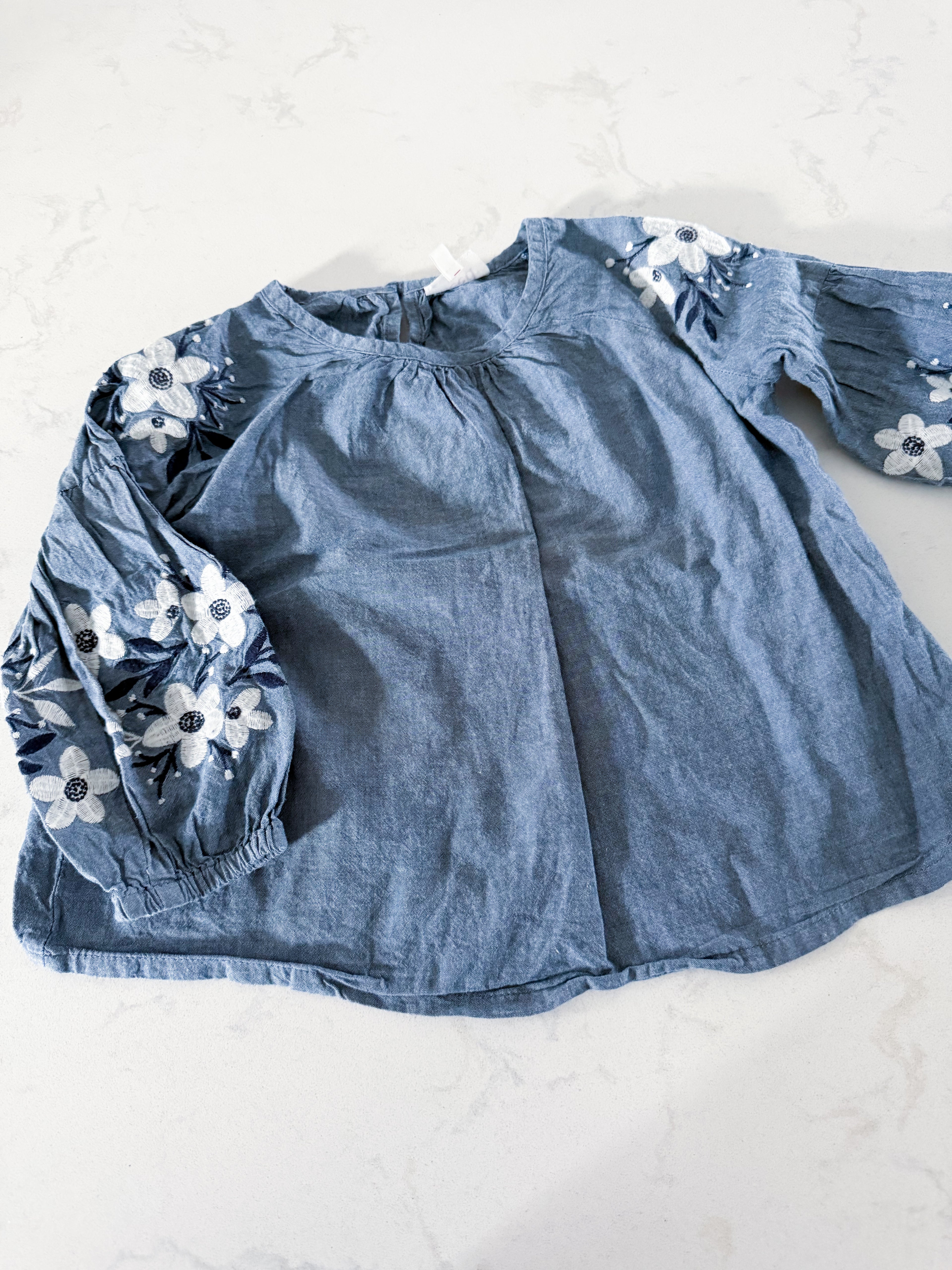 Seed- 3T- VGUC- thin Jean like material with long floral embroidered sleeves