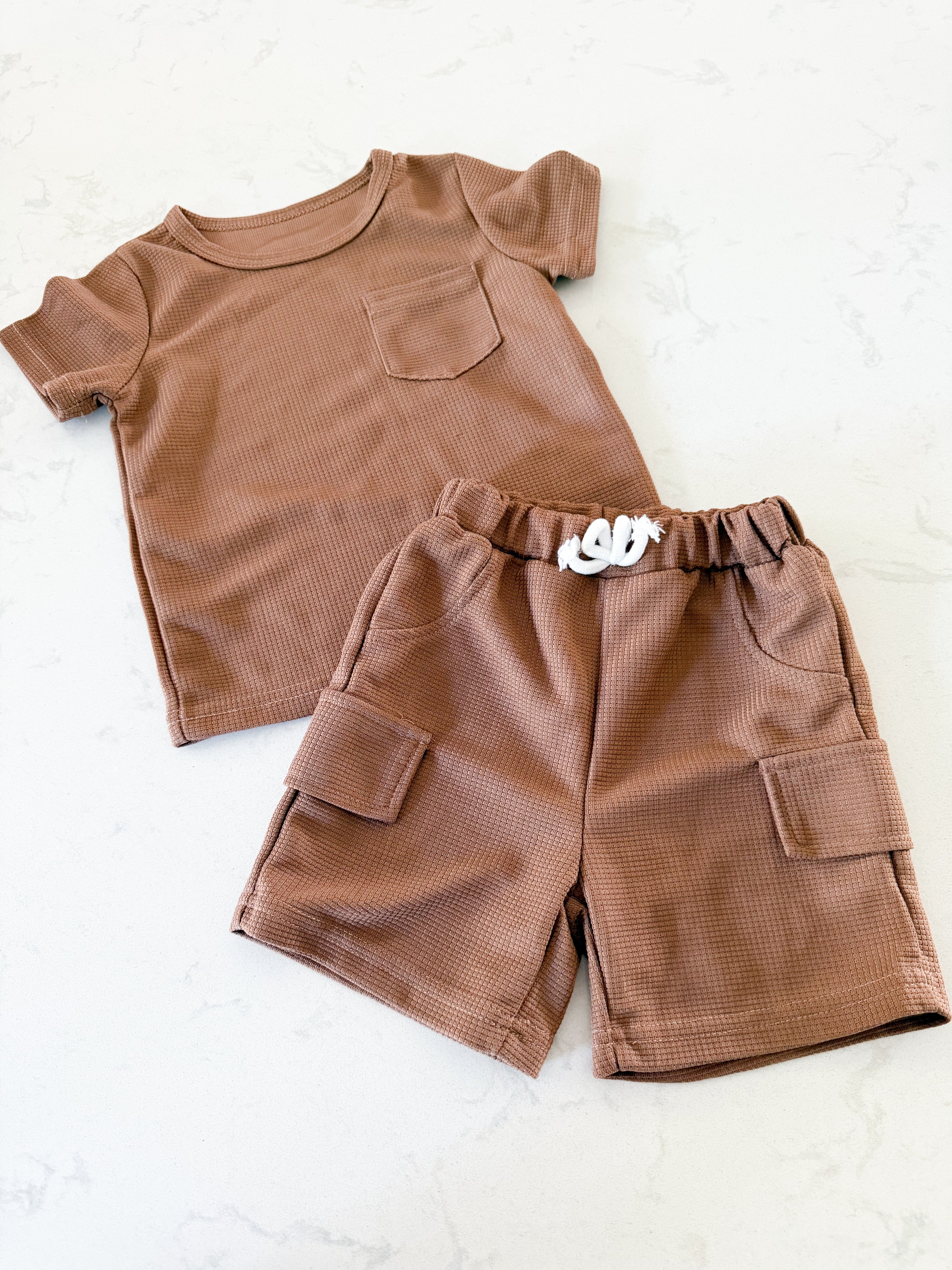 No brand- 2T- VGUC- brown waffle knit set