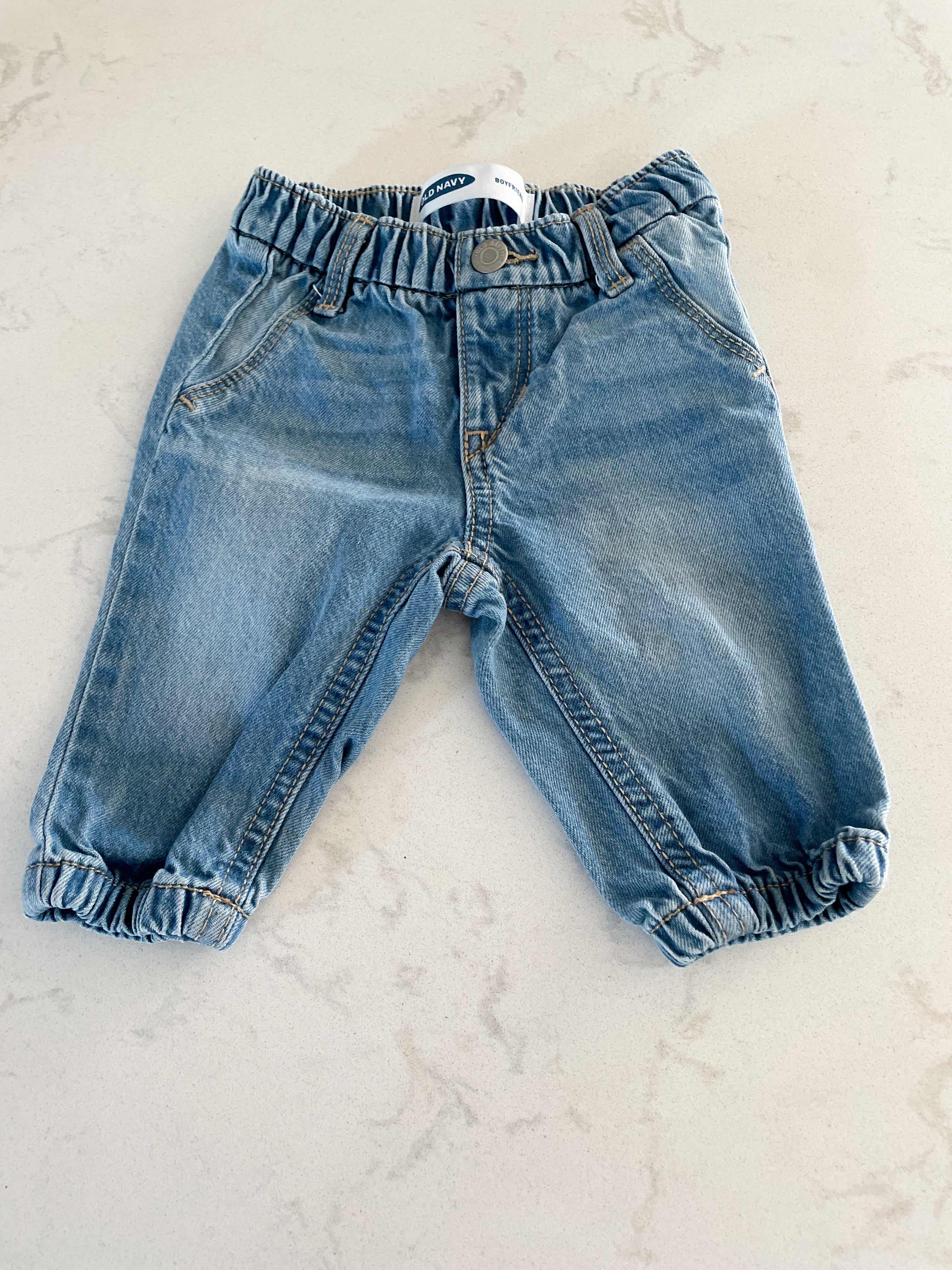 Old Navy-3-6m-GUC-jeans