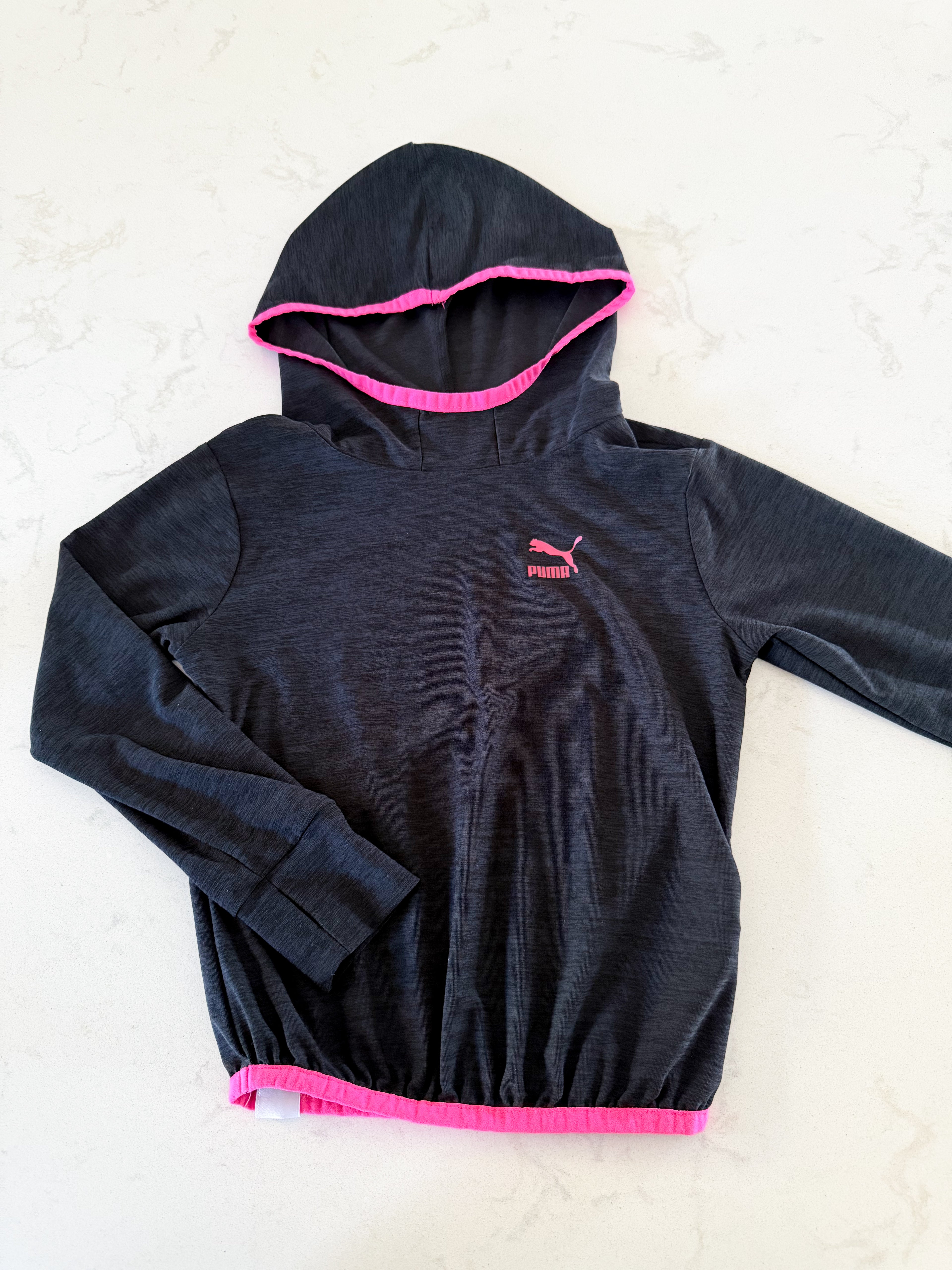 Puma- 3T- VGUC- black thin athletic hoodie with hot pink trim