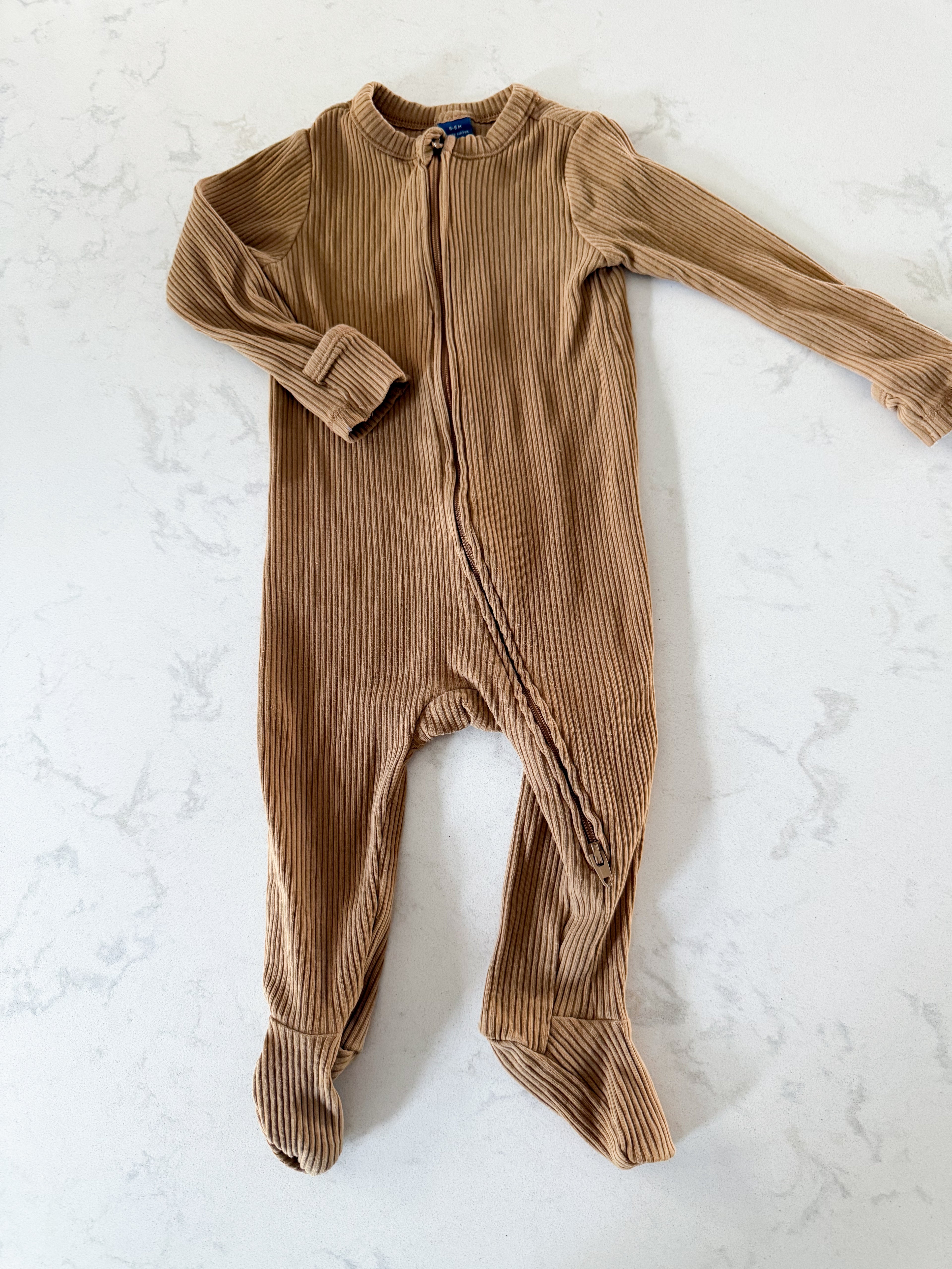 Old Navy- 6-9m- GUC- brown ribbed footie jammies