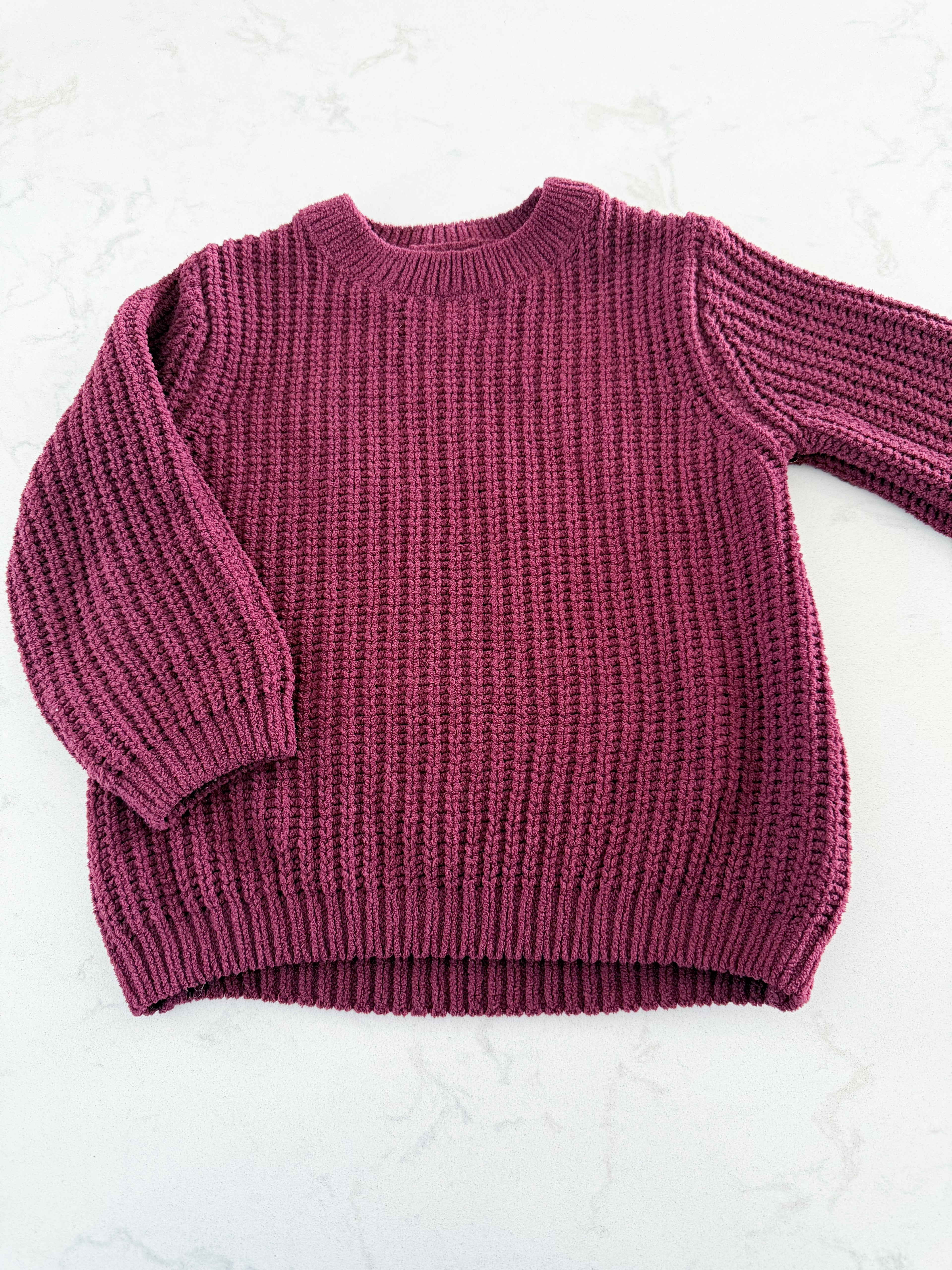 Old Navy- 3T- VGUC- burgundy soft knit sweater