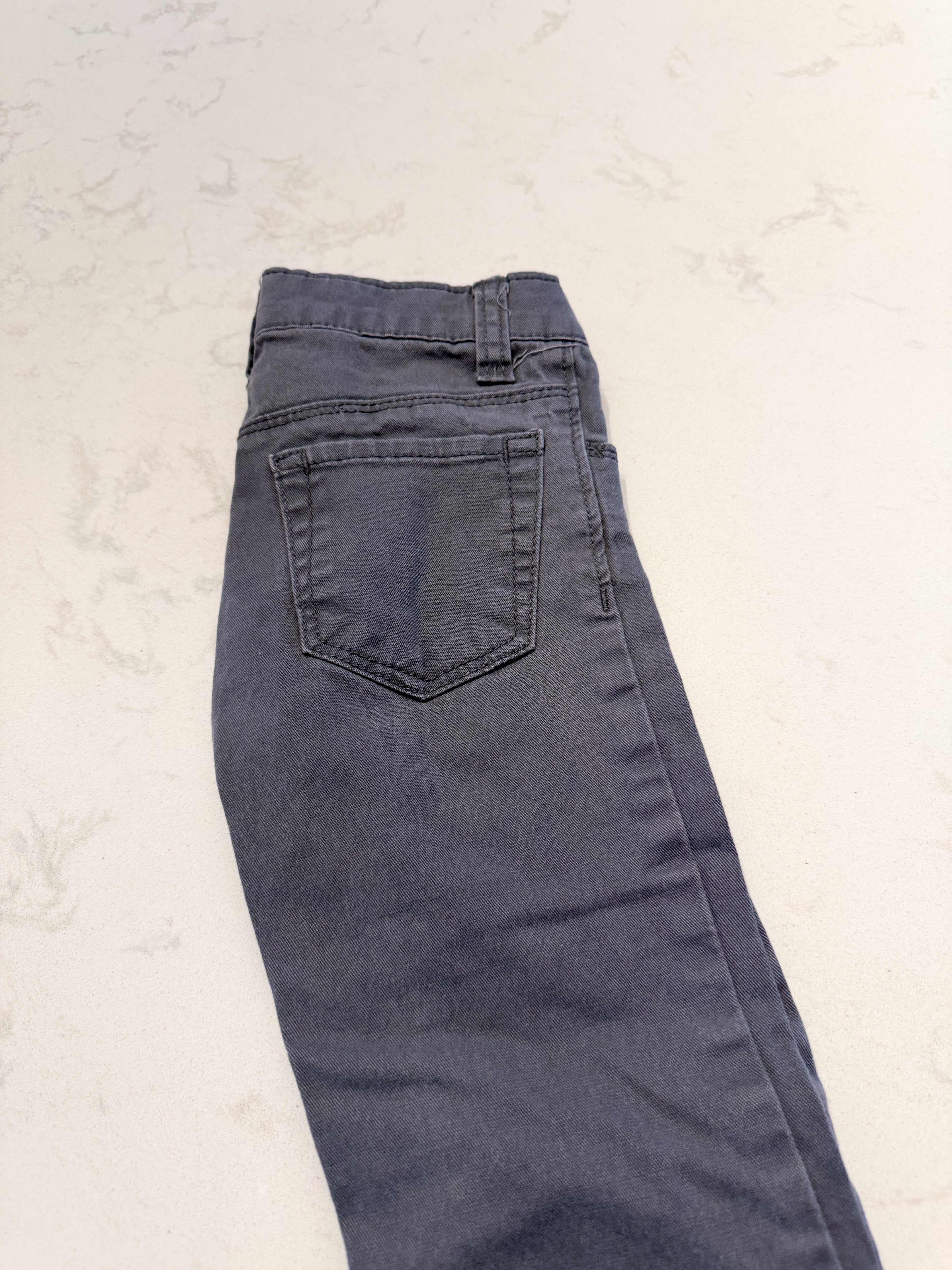 Old Navy- 2T- GUC- grey jeans straight cut