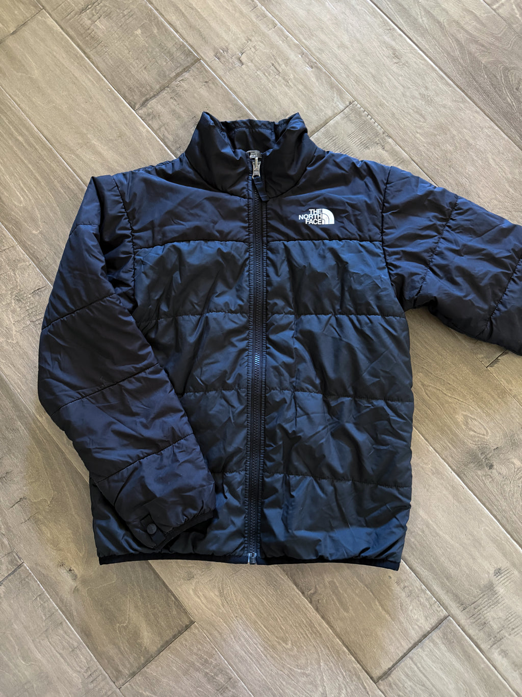 The North Face- 10-12Y- VGUC- black polyester insulated puffer jacket