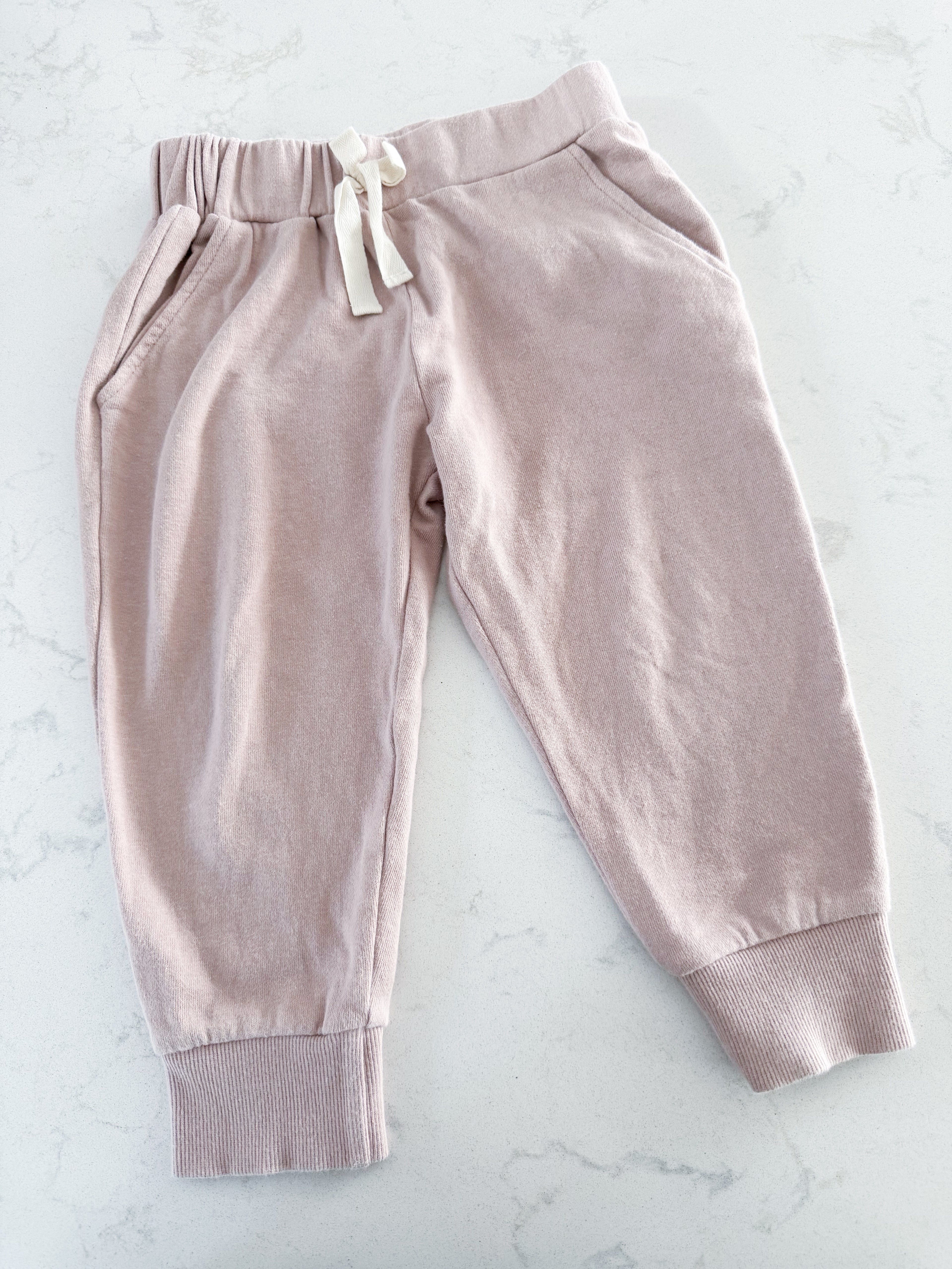 Little Rowe-3T- GUC- dusty pink sweats