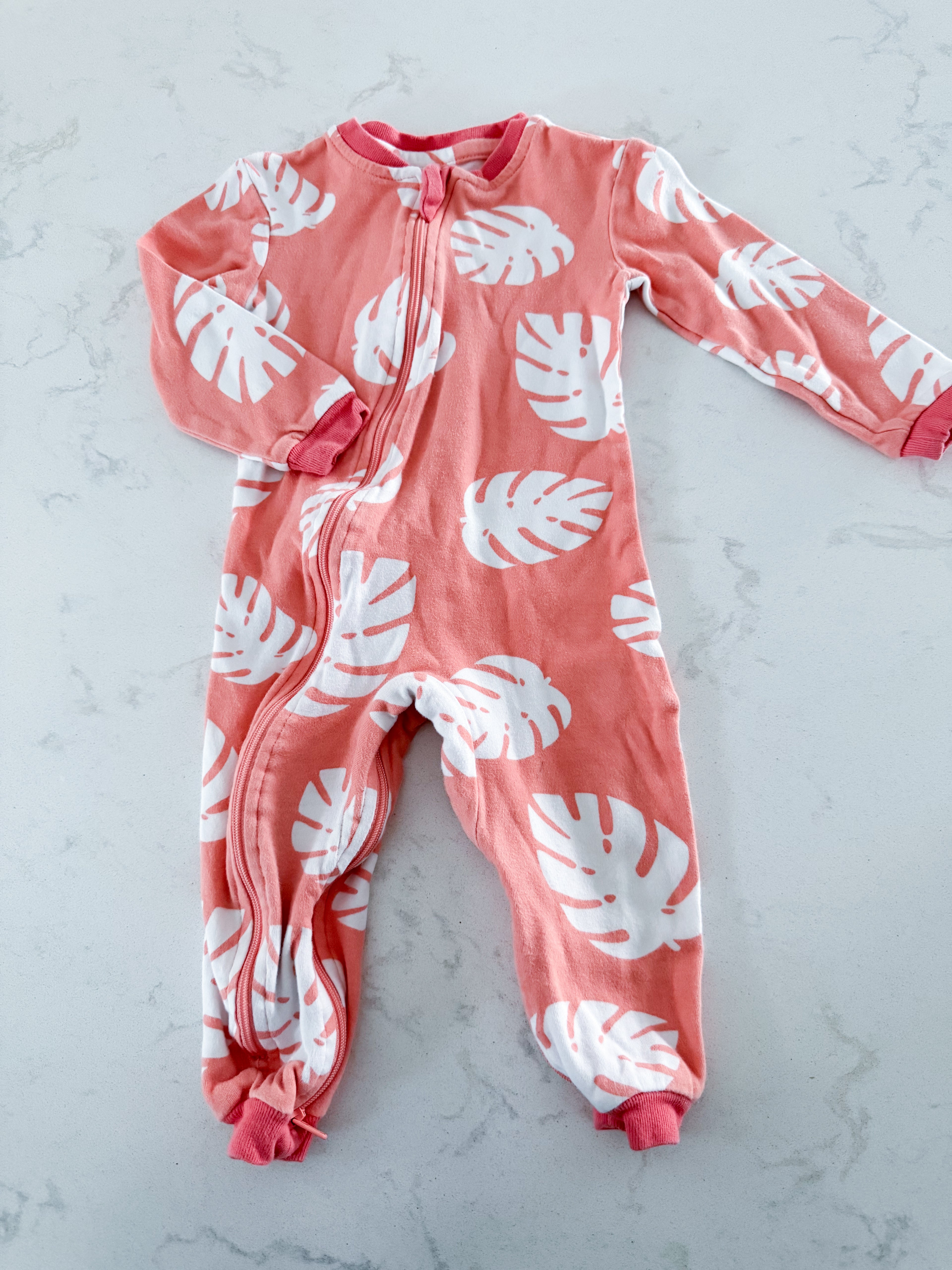 Zippy Jamz- 9-12m- GUC- pink zip footless jammies with palm leaves
