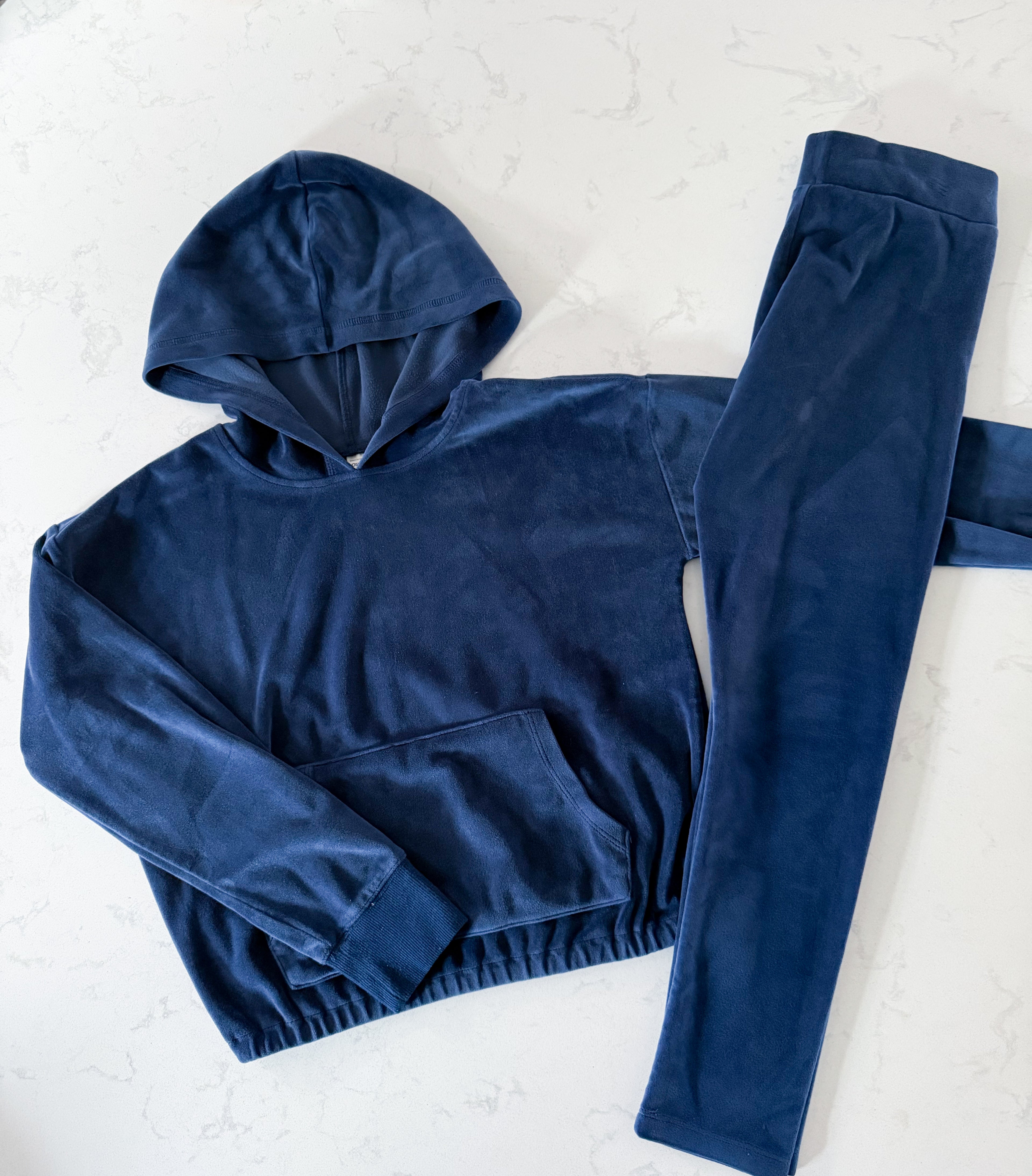 Oshkosh-14Y- VGUC- navy velvet matching hooded set