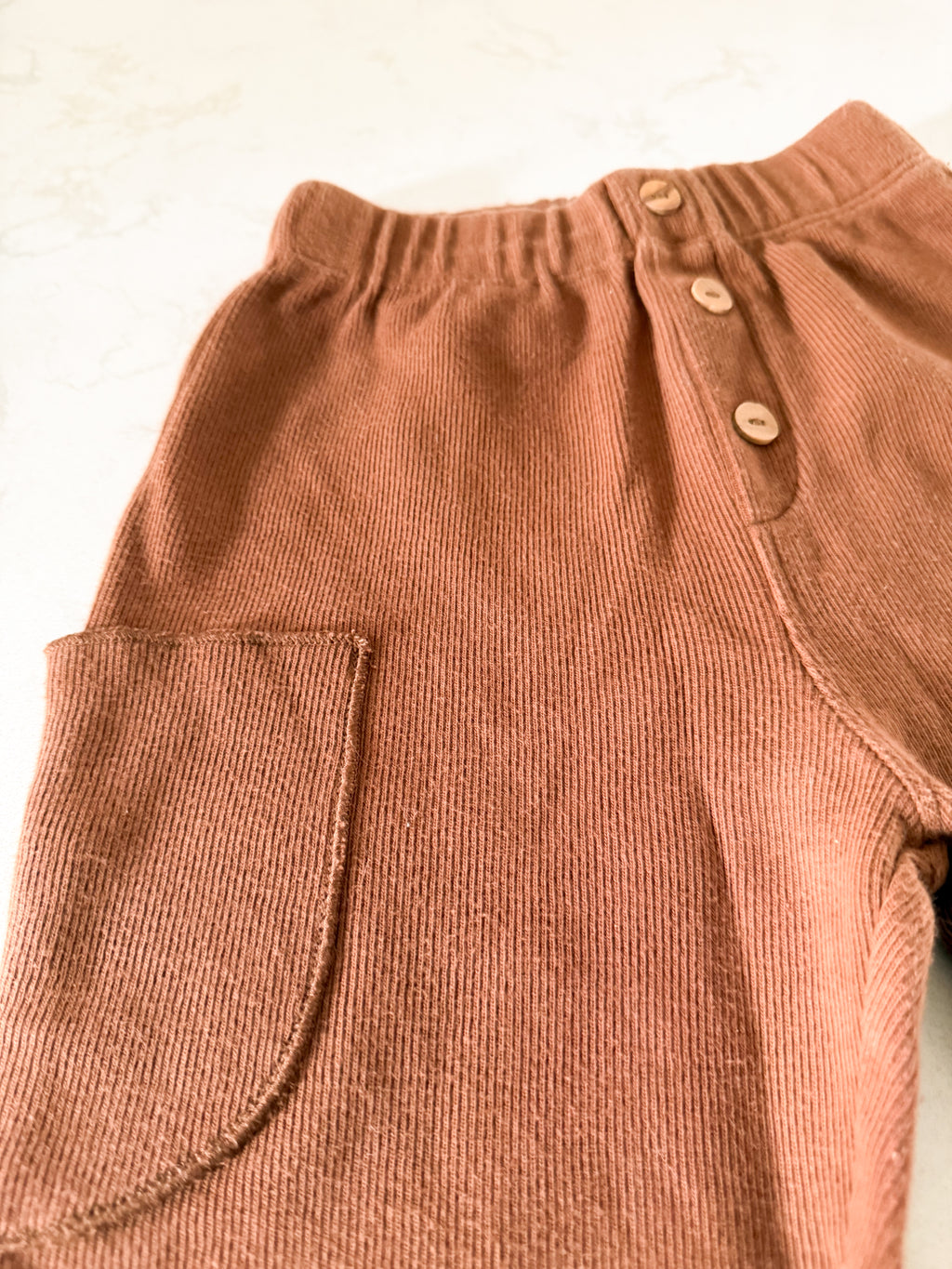 Zara- 4-5Y (fits full length at 3T)- VGUC- brown slouchy pants with pockets