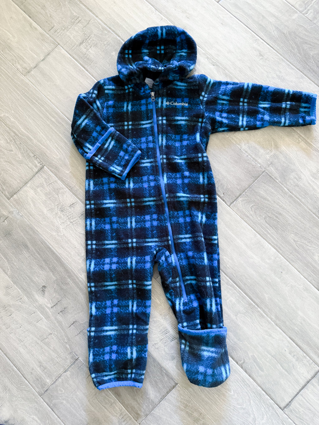 Columbia- 18-24m- GUC- blue plaid fleece bunting suit