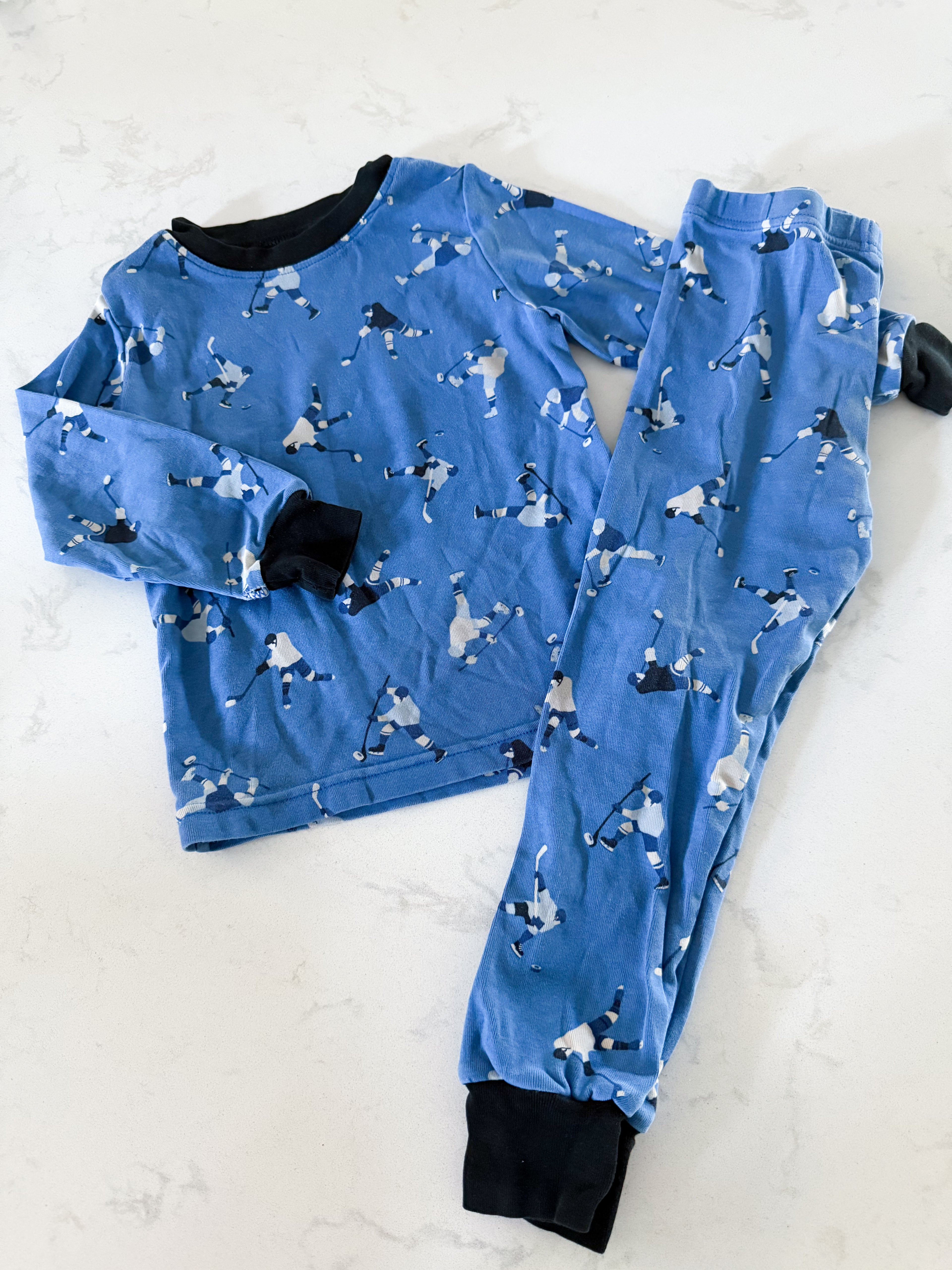 Kirkland- 4T- GUC- blue long sleeve hockey pajamas