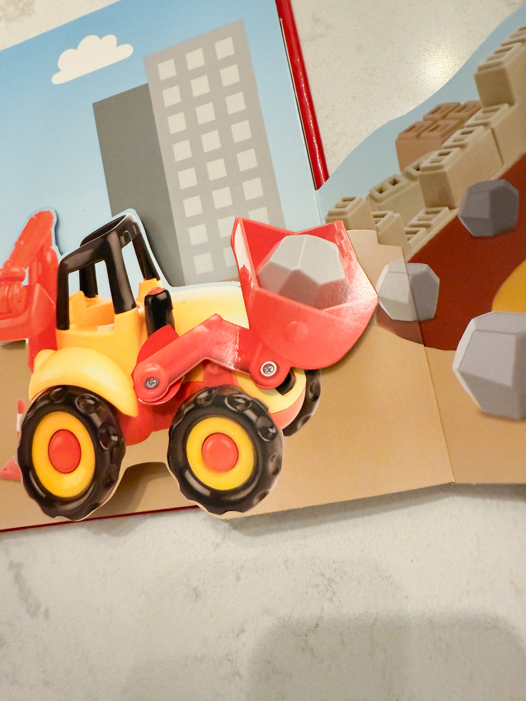 Pop up book- things that go- PLAY