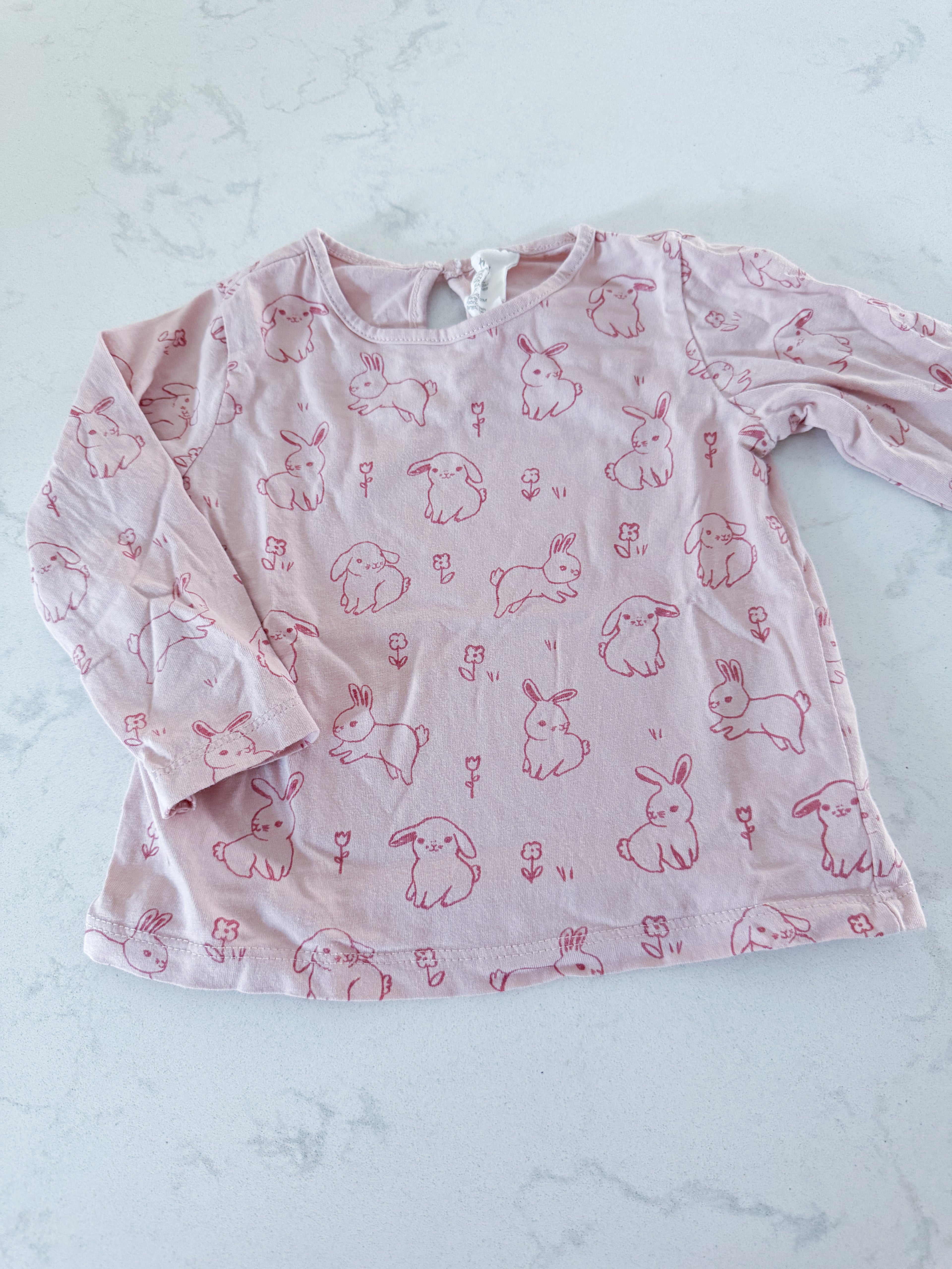 H&M- 12m- VGUC- long sleeve dusty rose shirt with bunnies