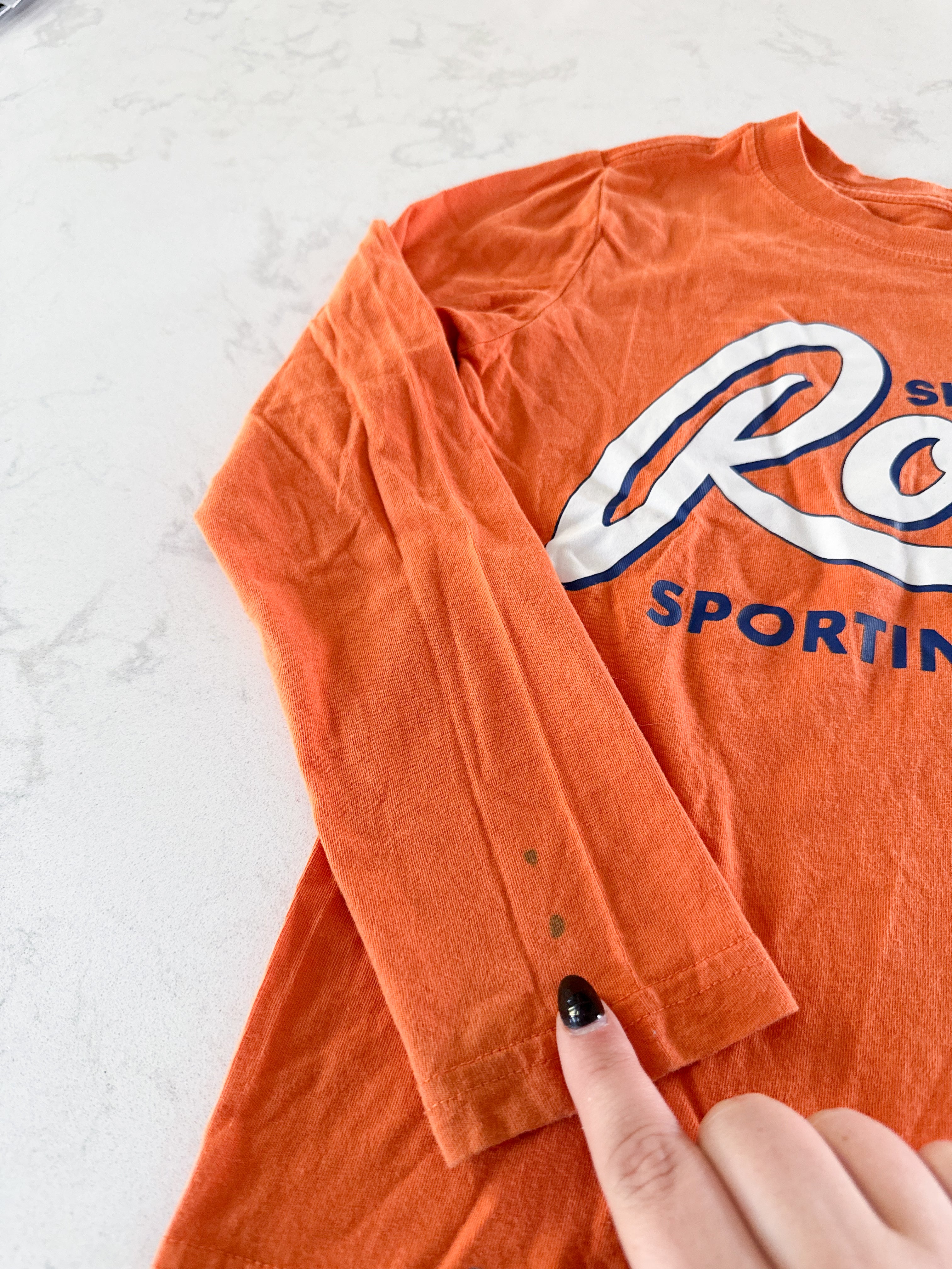 Roots- 5-6Y- PLAY- long sleeve orange shirt white writing