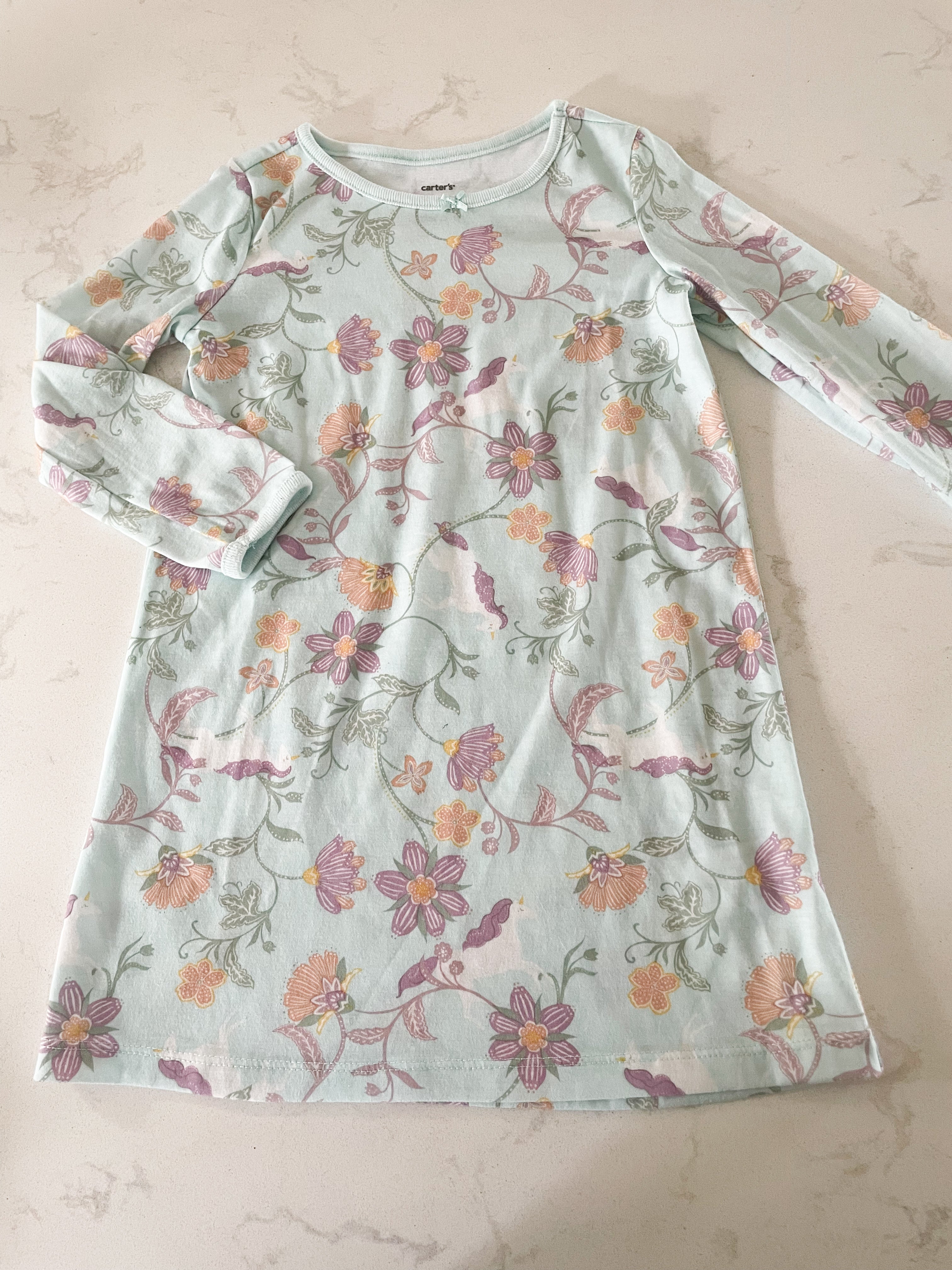 Carter’s- 2T- GUC- long sleeve floral nightgown
