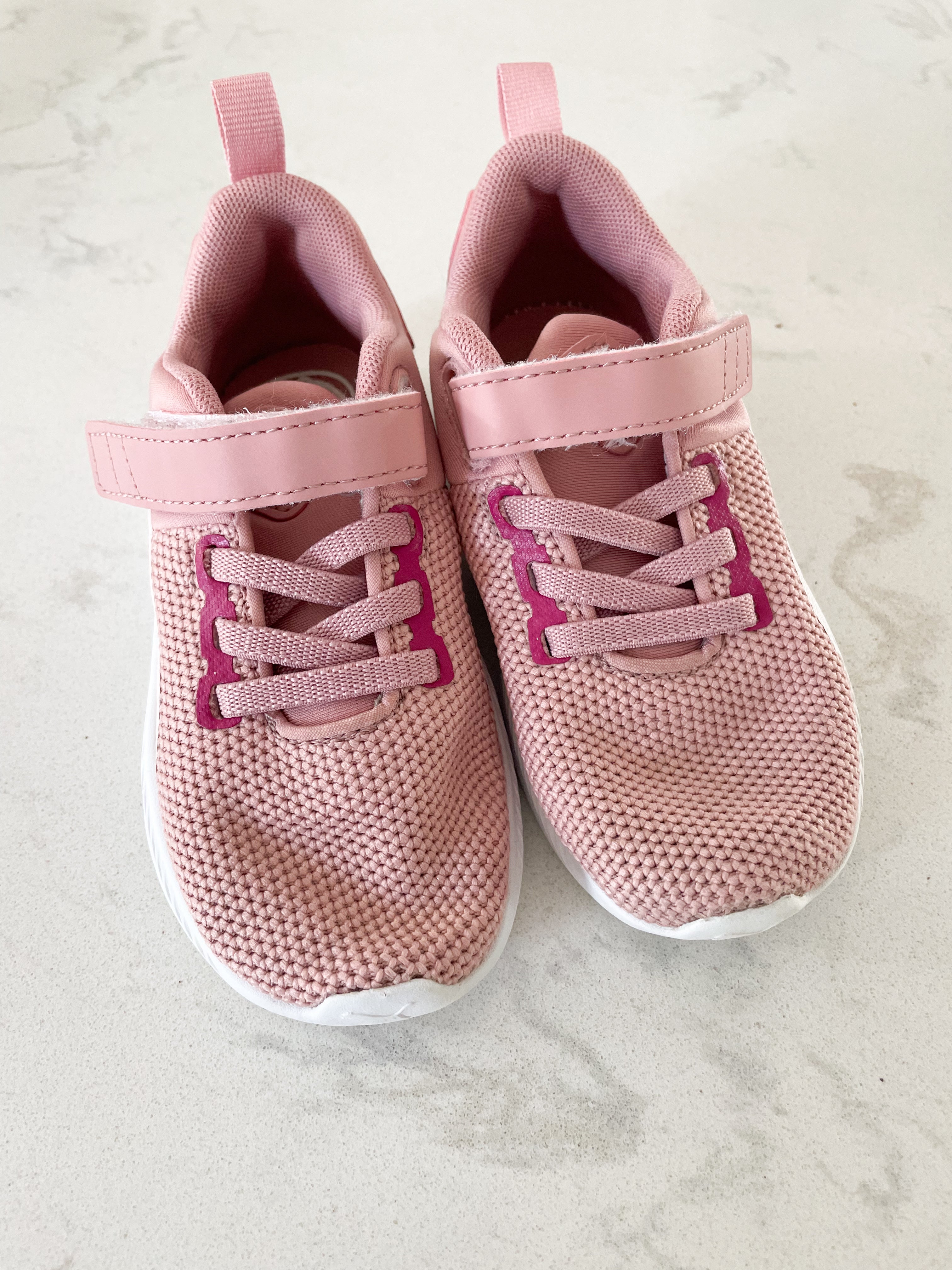 Puma- 8C- rose sneakers