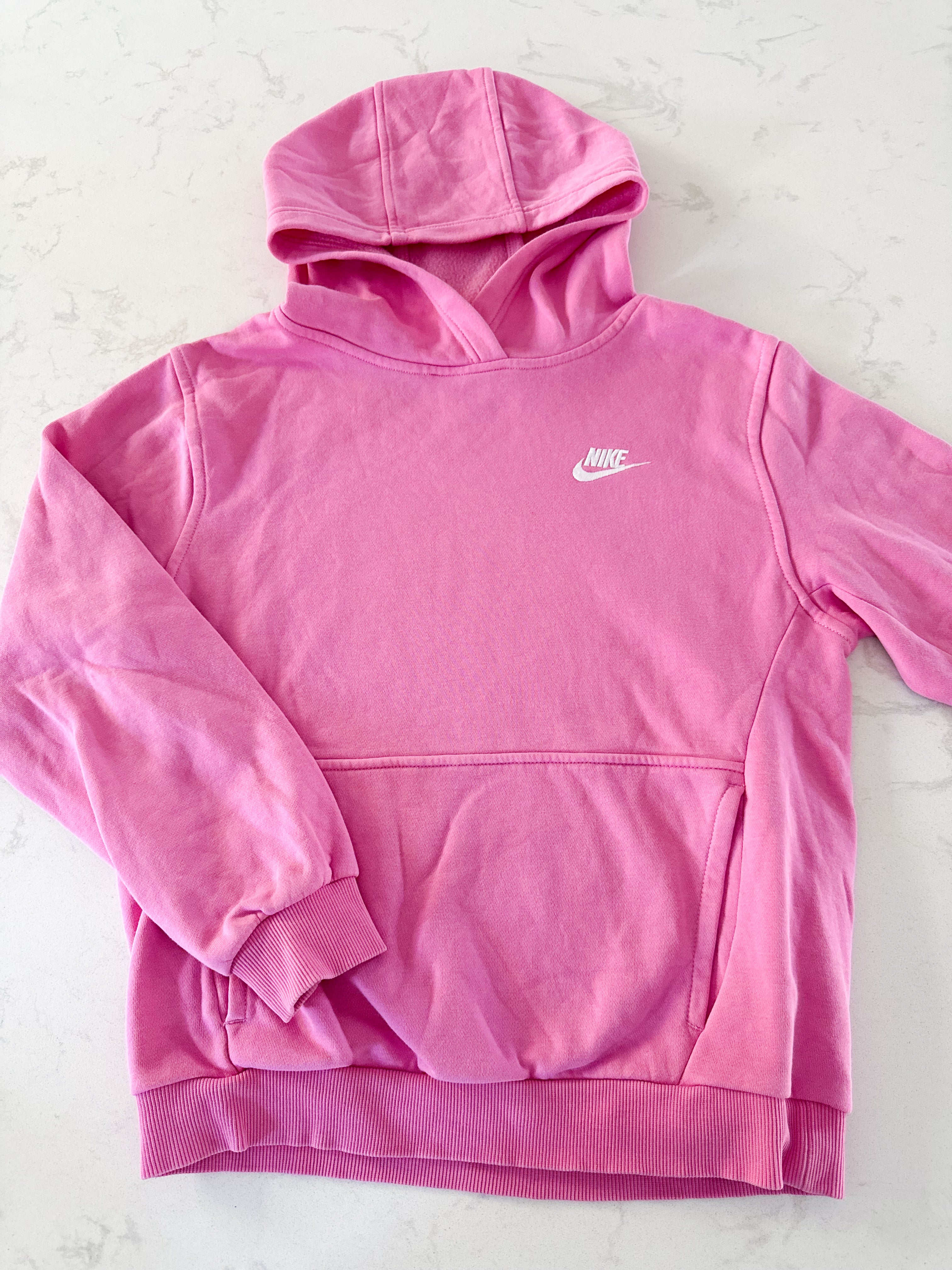 Nike- 14-16Y- PLAY- bright pink hoodie
