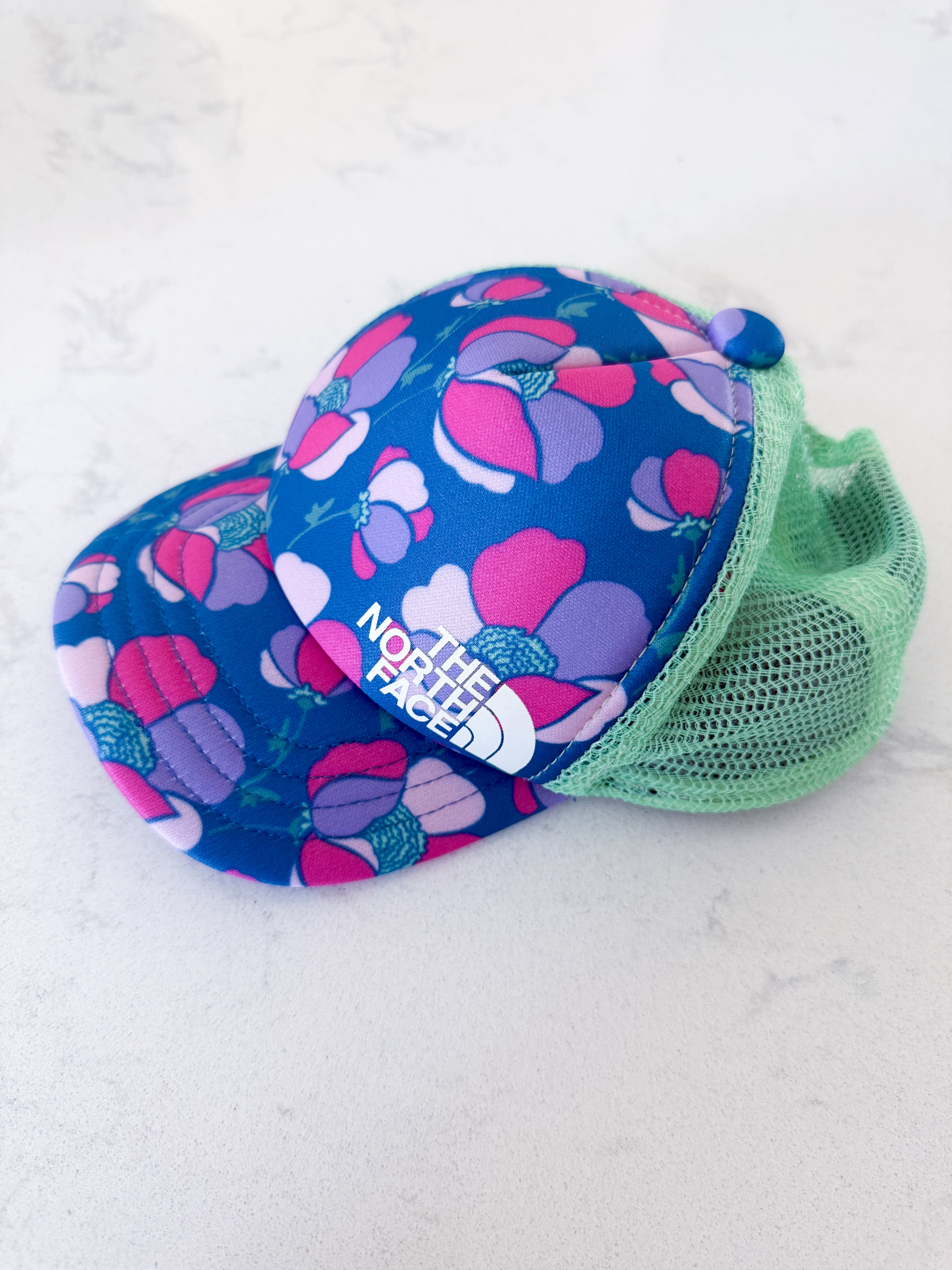 The North Face- XXS (0-6m)- VGUC- pink and purple ball cap with green mesh back