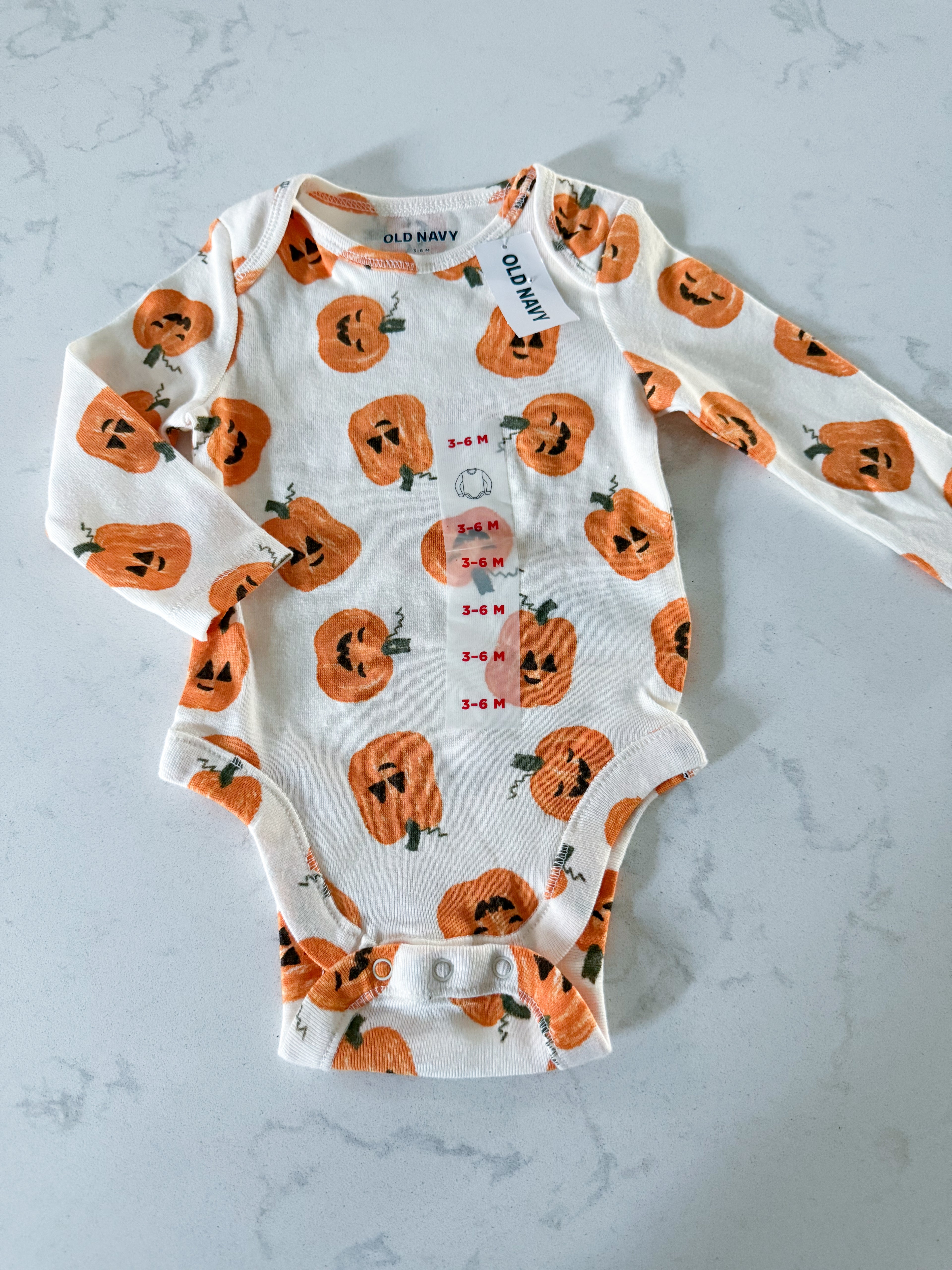 Old Navy- 3-6m- BNWT- long sleeve pumpkin bodysuit