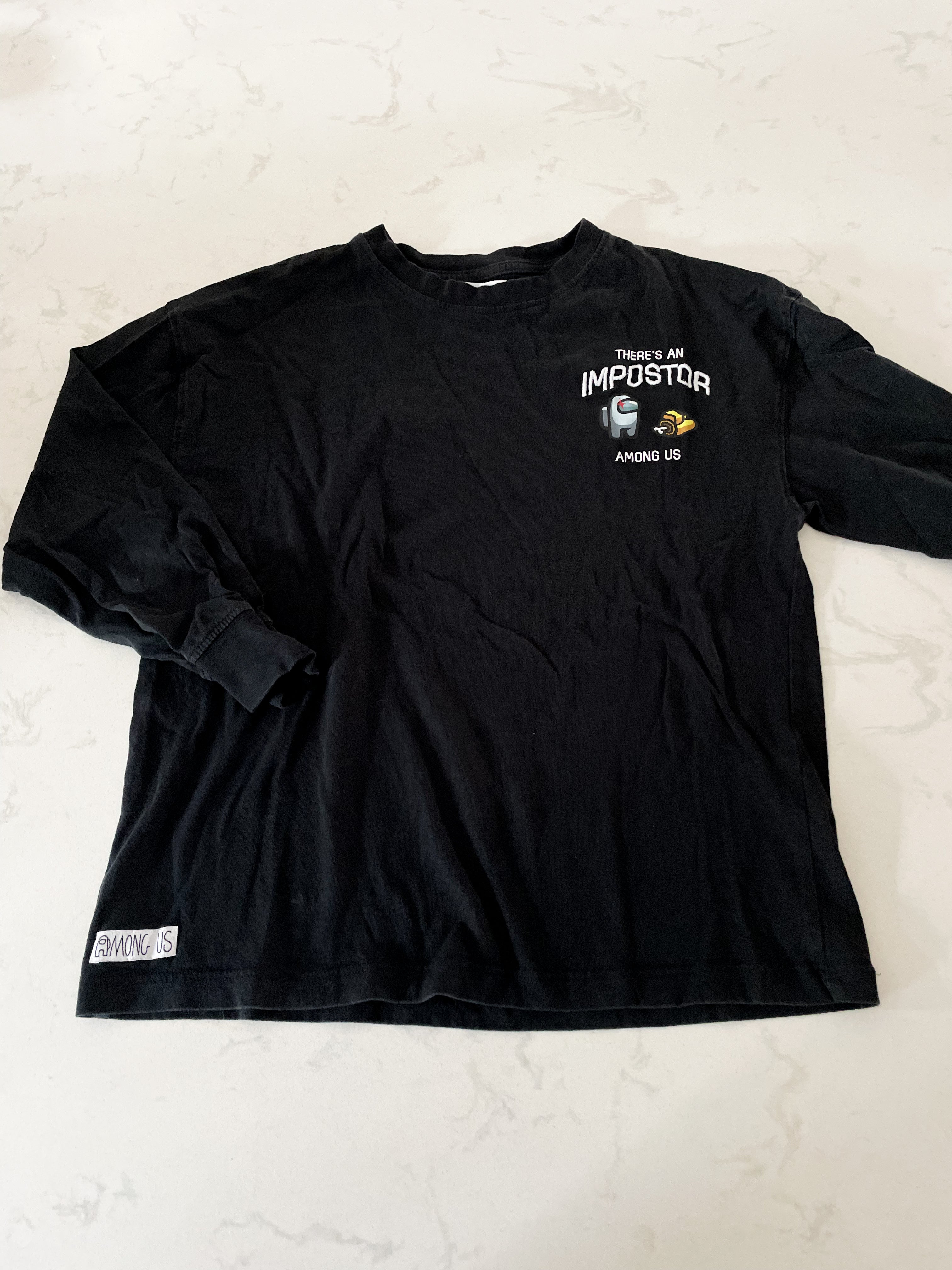 Zara x Among Us- 11-12Y- VGUC- long sleeve black shirt with among us shirt