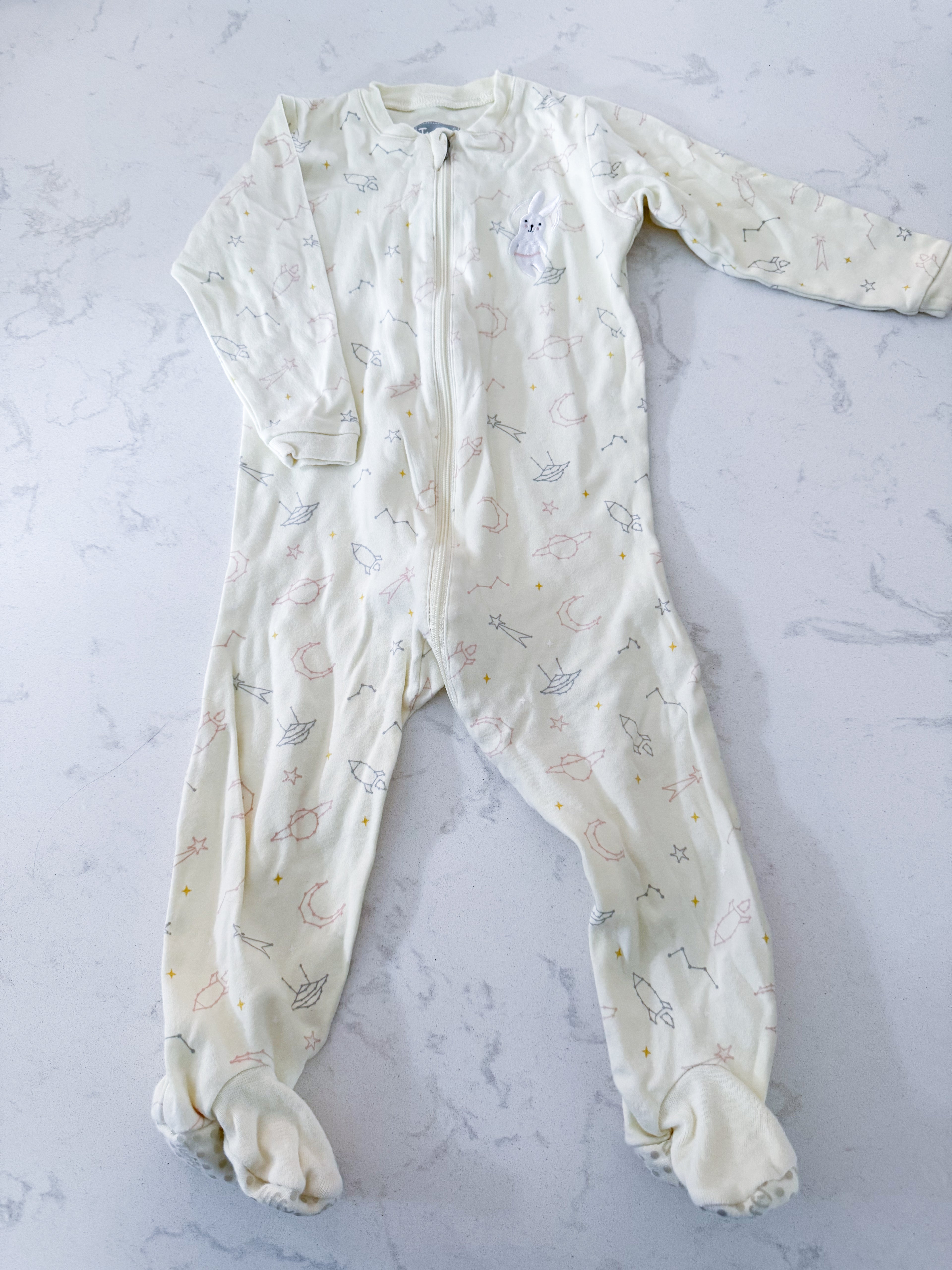 Tuffy- 18m- GUC- creamy yellow zip up footie Jammies with embroidered bunny