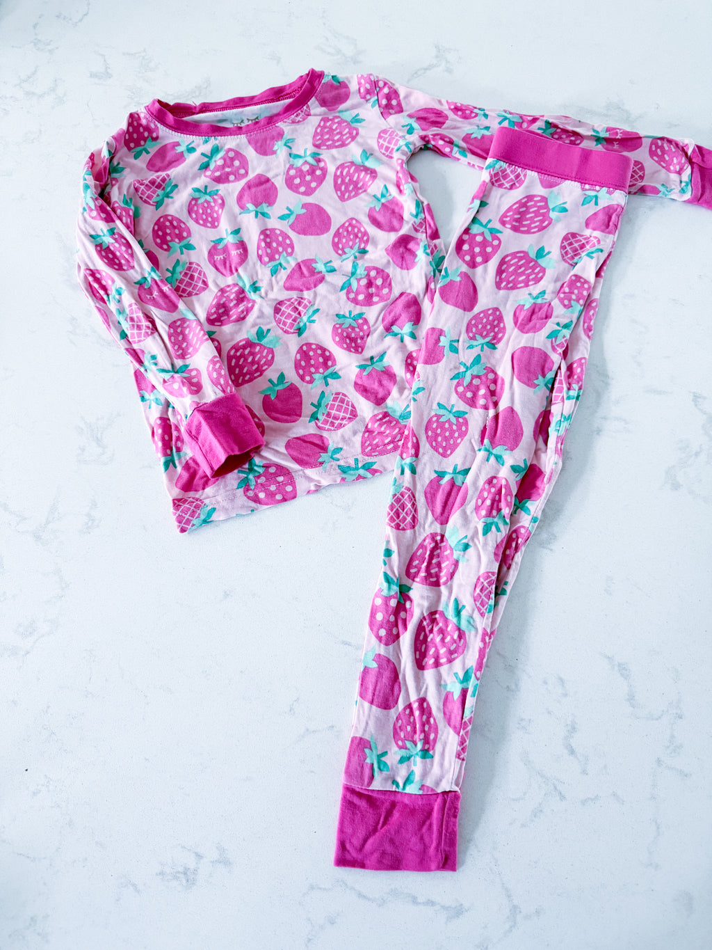 Little Sleepies- 2T- PLAY- pink bamboo two piece jammies with strawberries