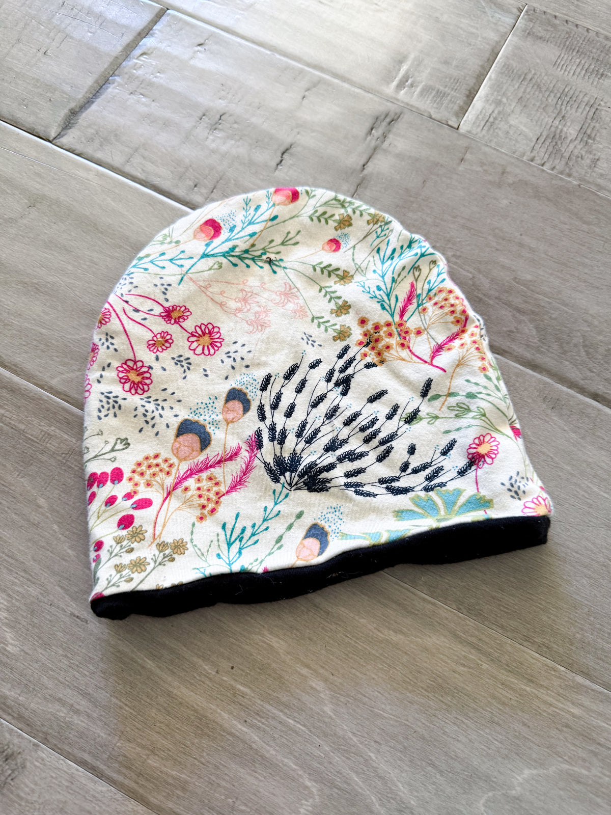 No brand- no size (toddler size)- VGUC- reversible thin beanie with floral pattern