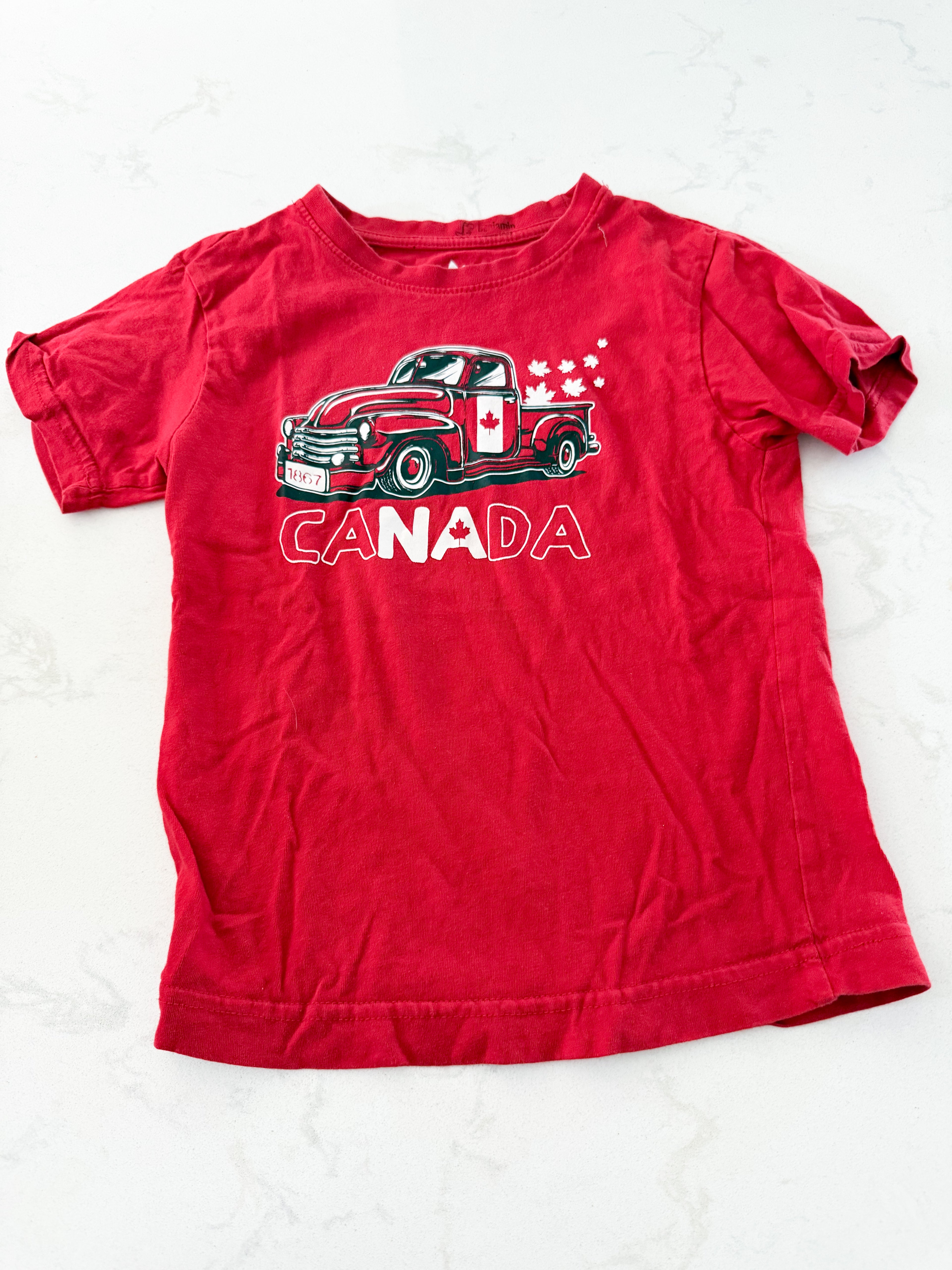 Eh!- 5T- VGUC- red t shirt with truck graphic