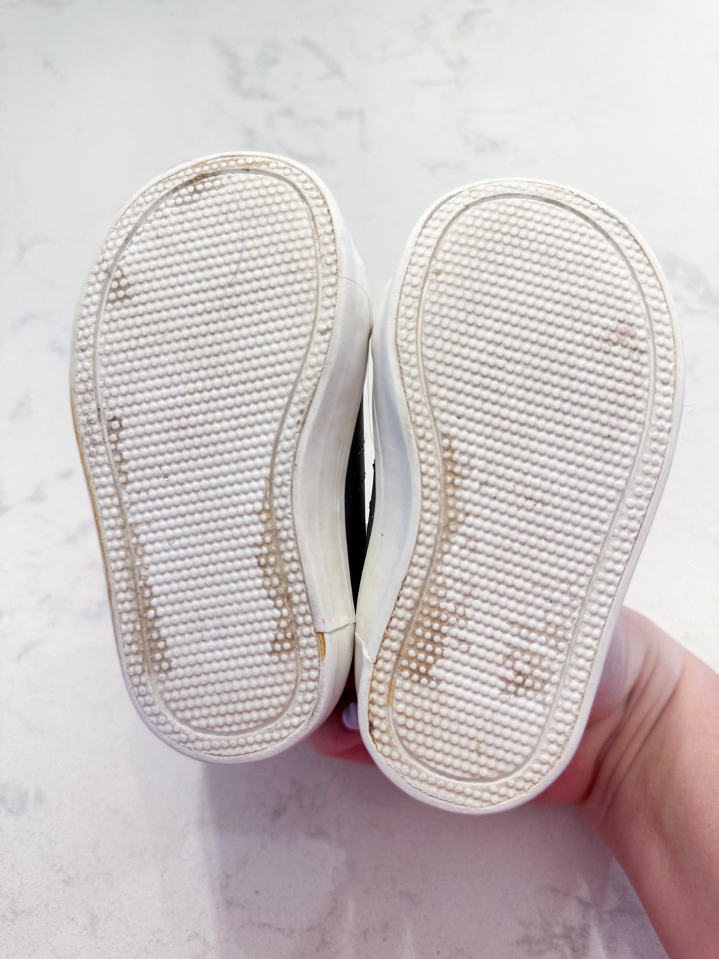 Old Navy- 5C- GUC- grey Velcro slip on shoes