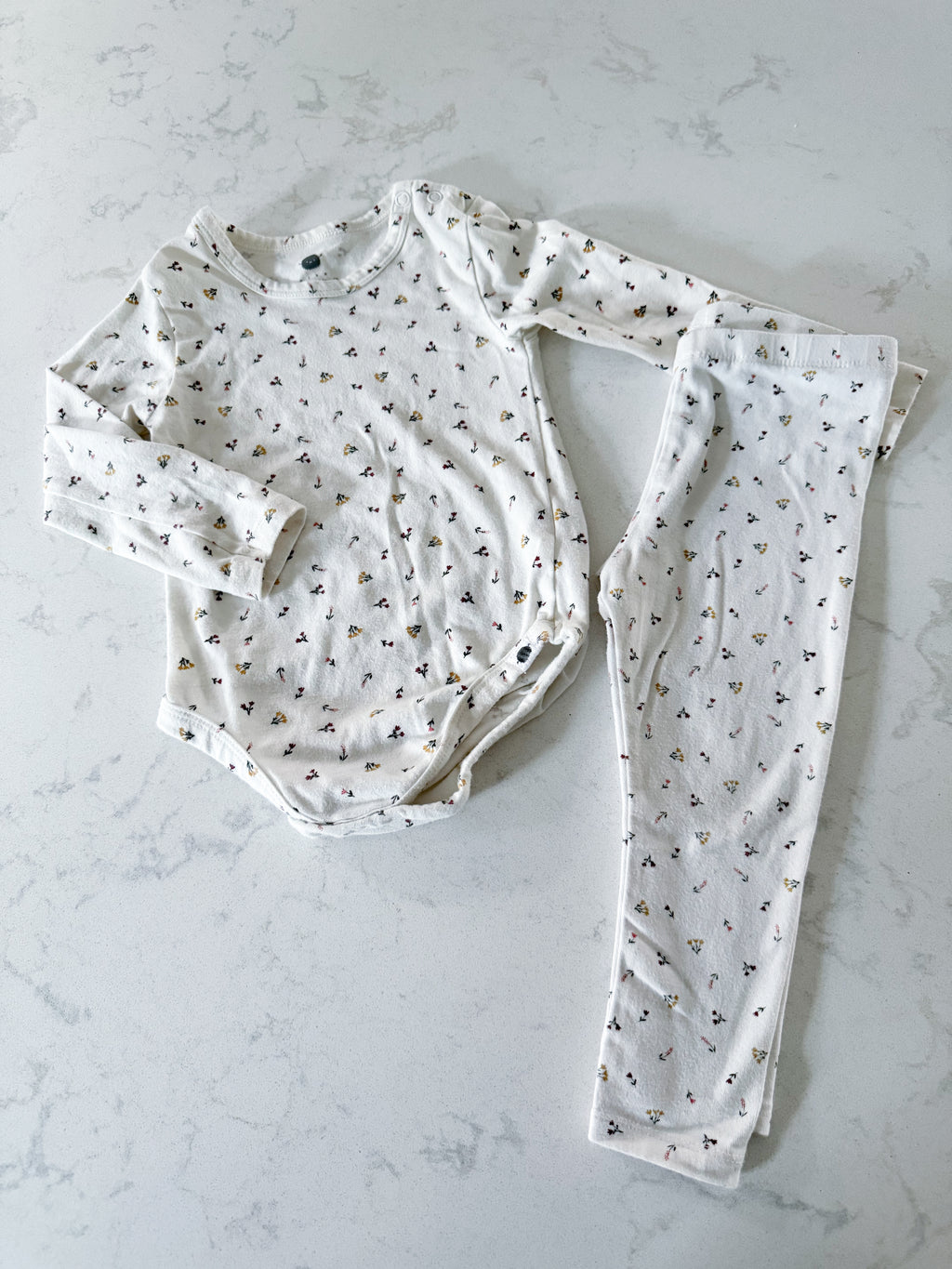 Rise Little Earthling- 12-18m- PLAY- white bodysuit and leggings with spring florals