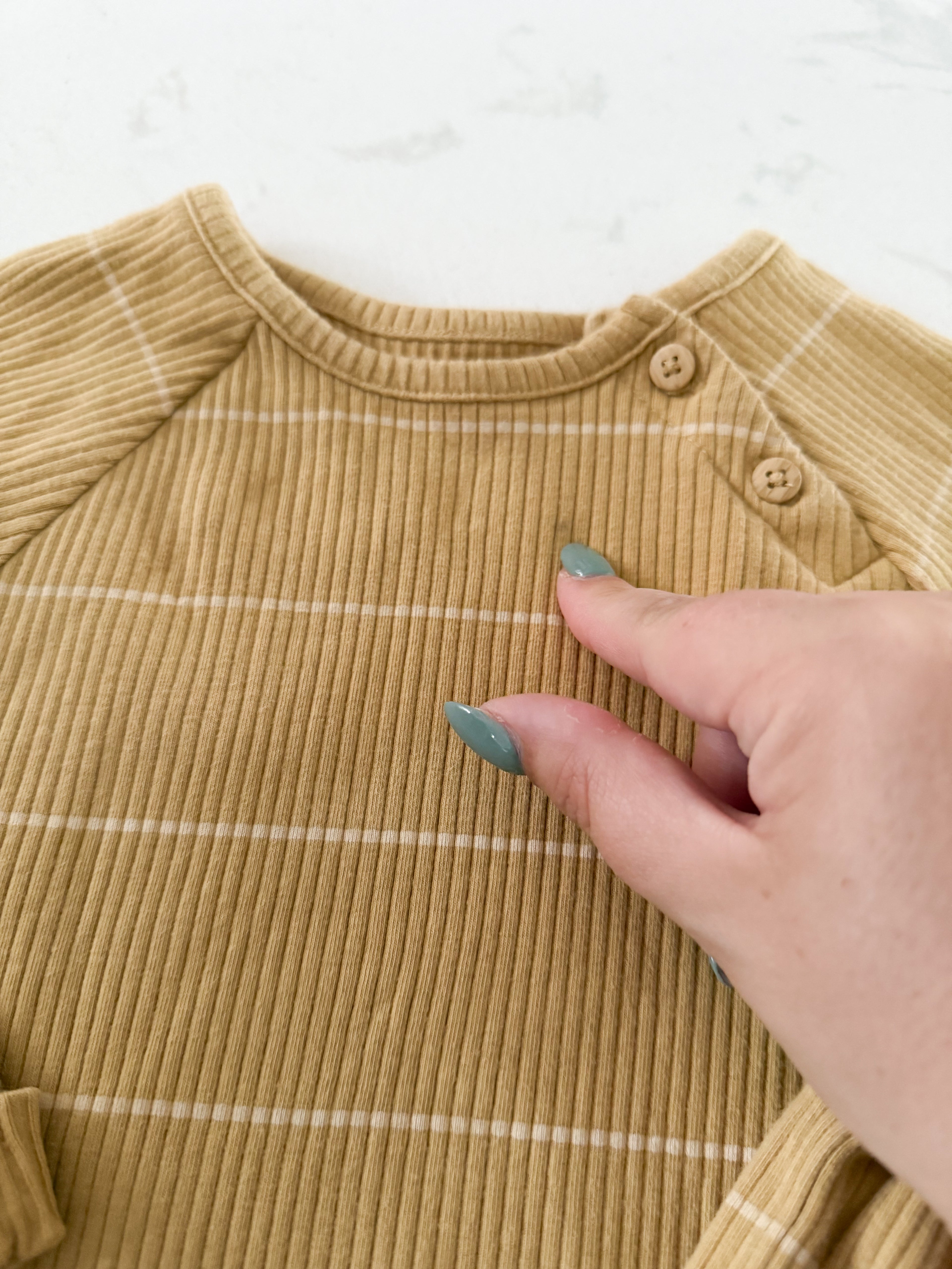 Focus Kids- 18-24m-PLAY- yellow two piece long sleeve set ribbed with white stripe