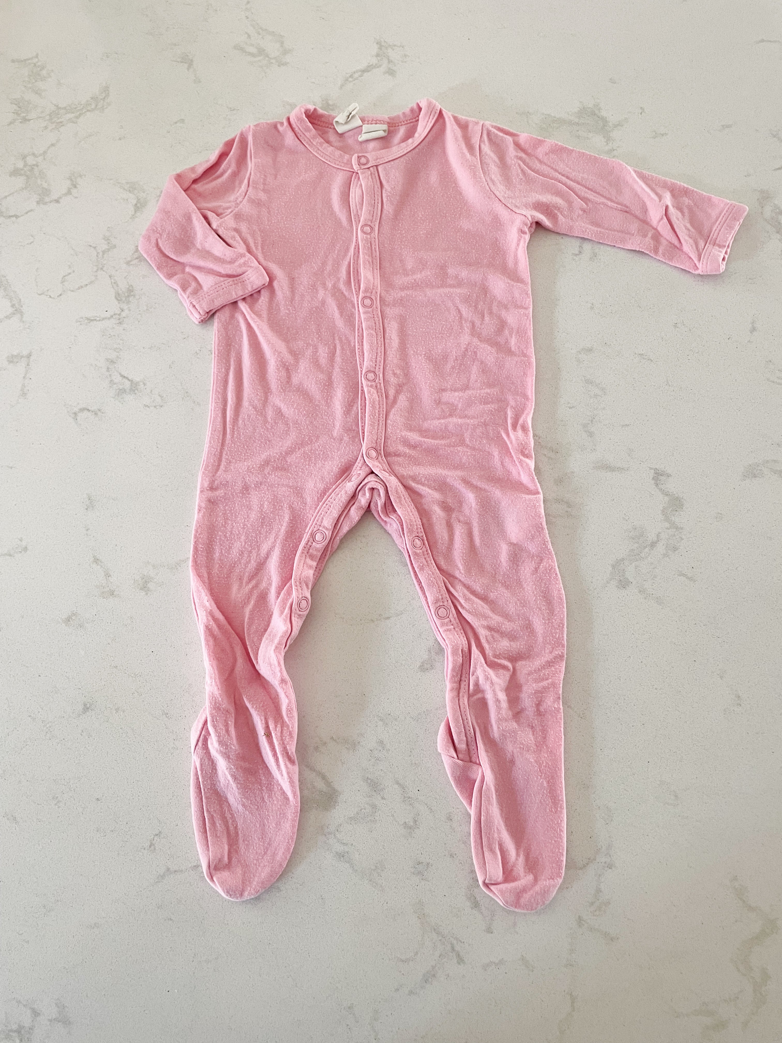 Kyte Baby- 0-3 months- pink snap footie pajamas