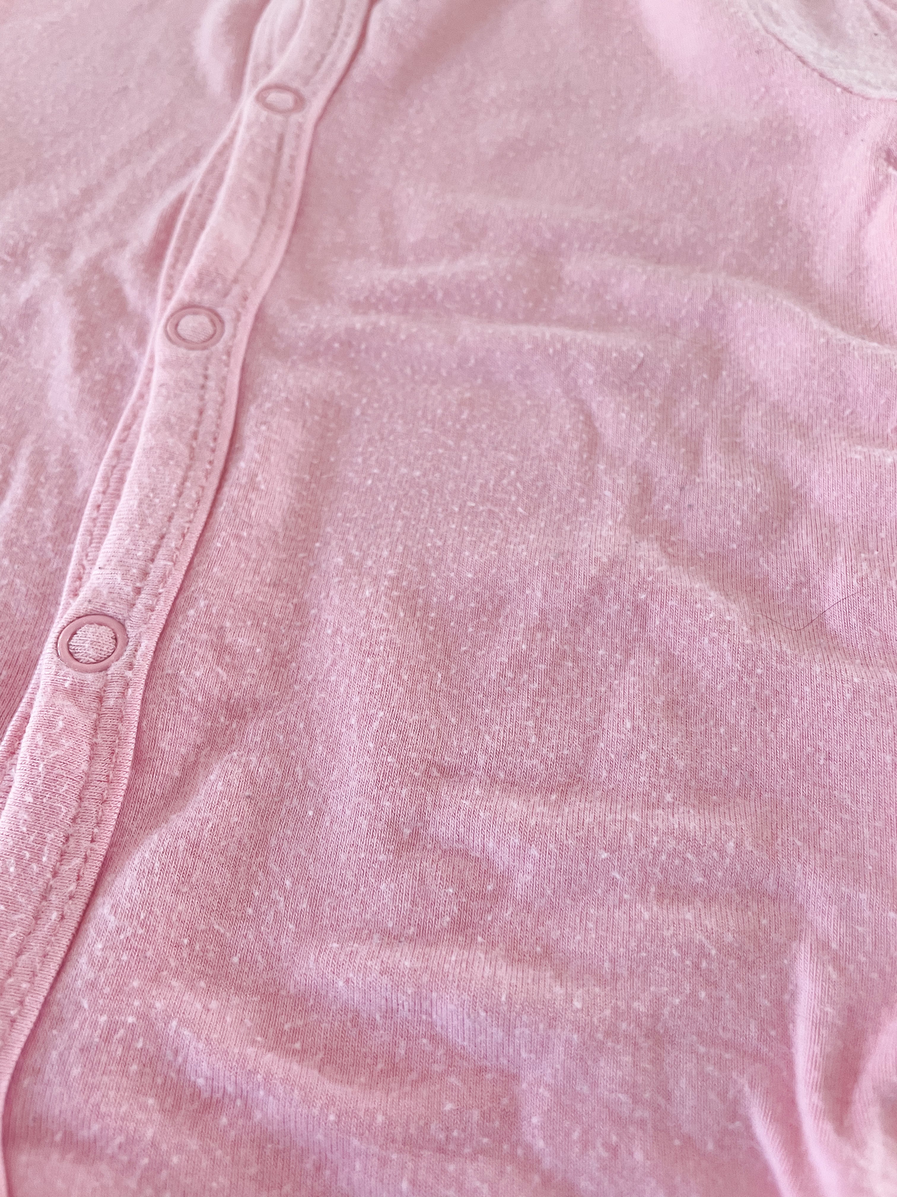 Kyte Baby- 0-3 months- pink snap footie pajamas